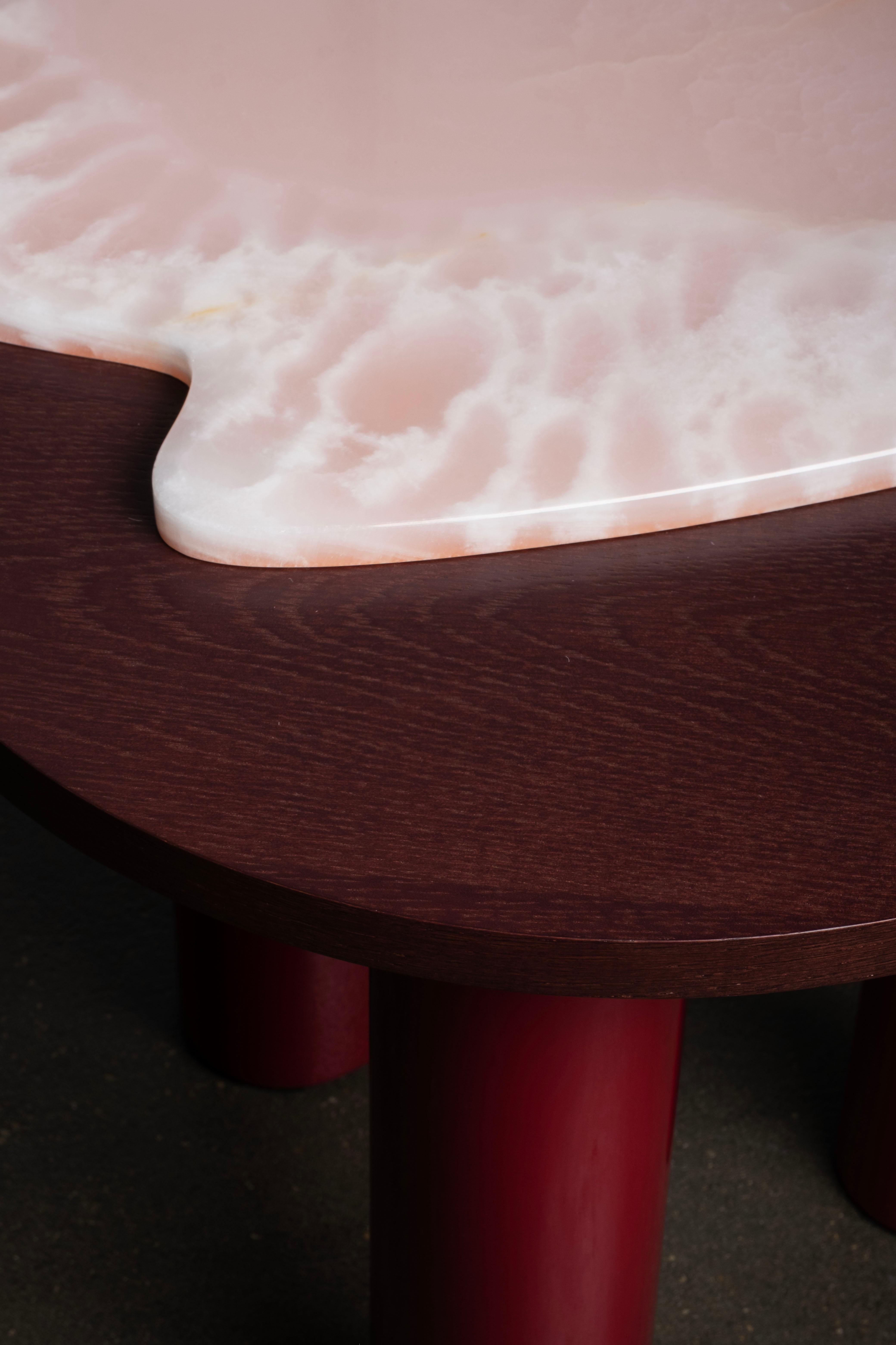 Organischer moderner Bordeira-Beistelltisch, rosa Onyx, handgefertigt Portugal von Greenapple im Angebot 11