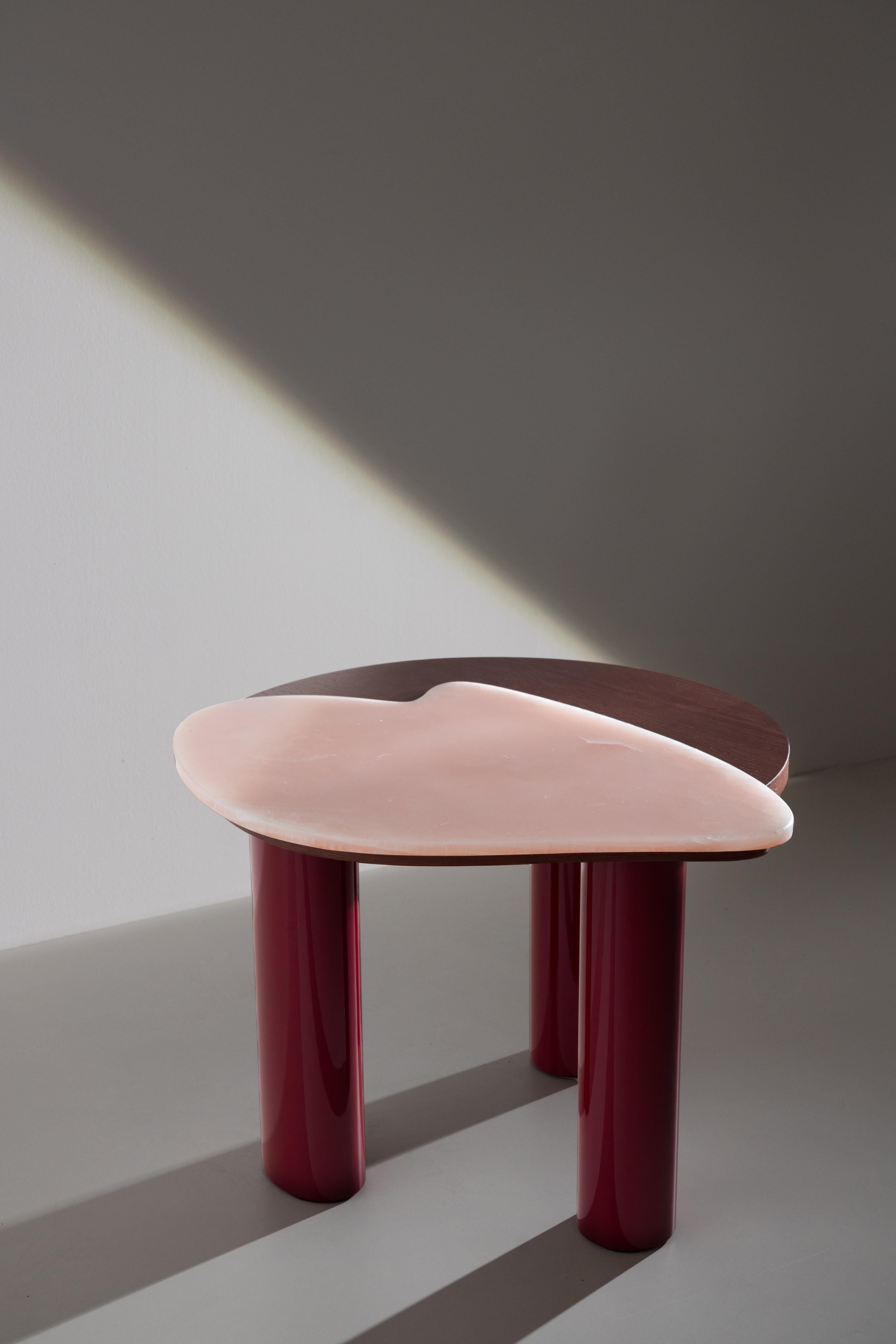 Table d'appoint Bordeira, onyx rose, fabriquée à la main au Portugal par Greenapple en vente 11