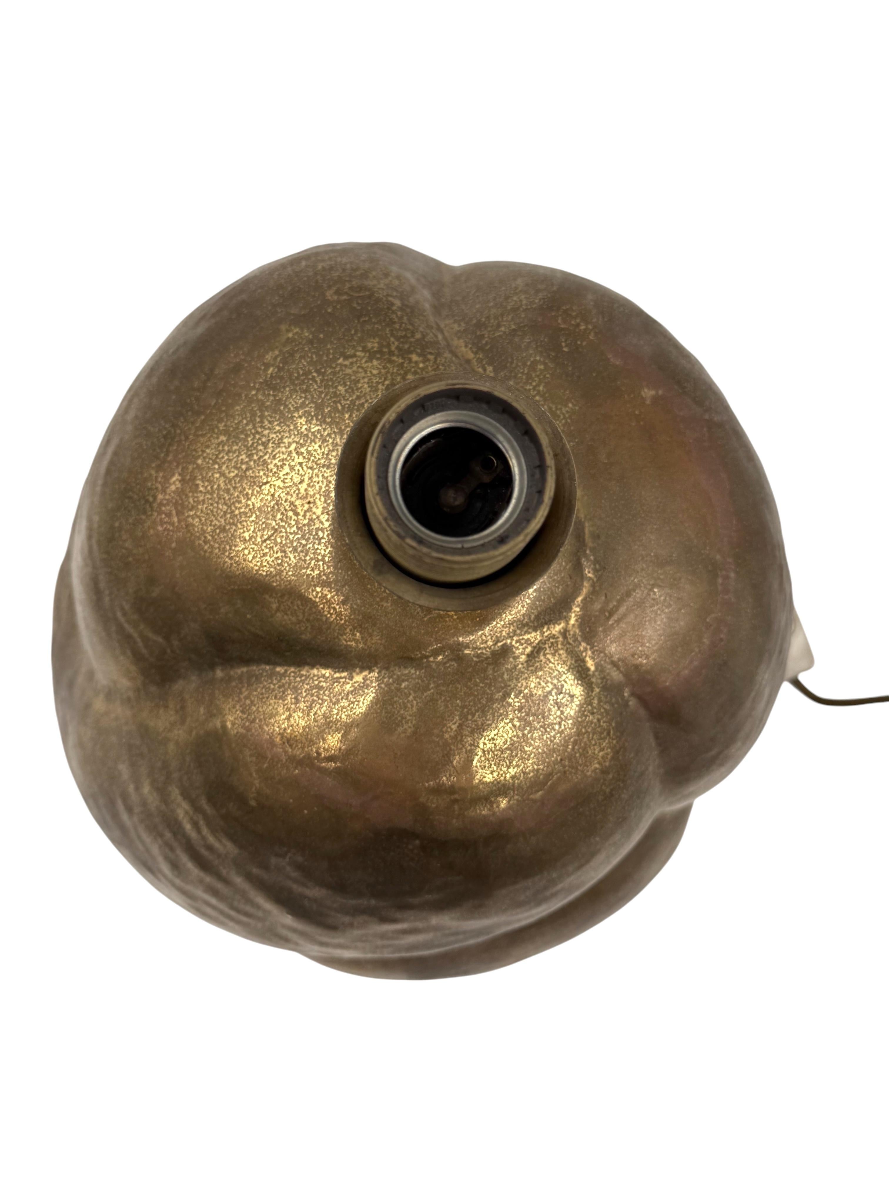 Organic modern brass table Lamp, Tommaso Barbi Italy 1970 in vendita 5