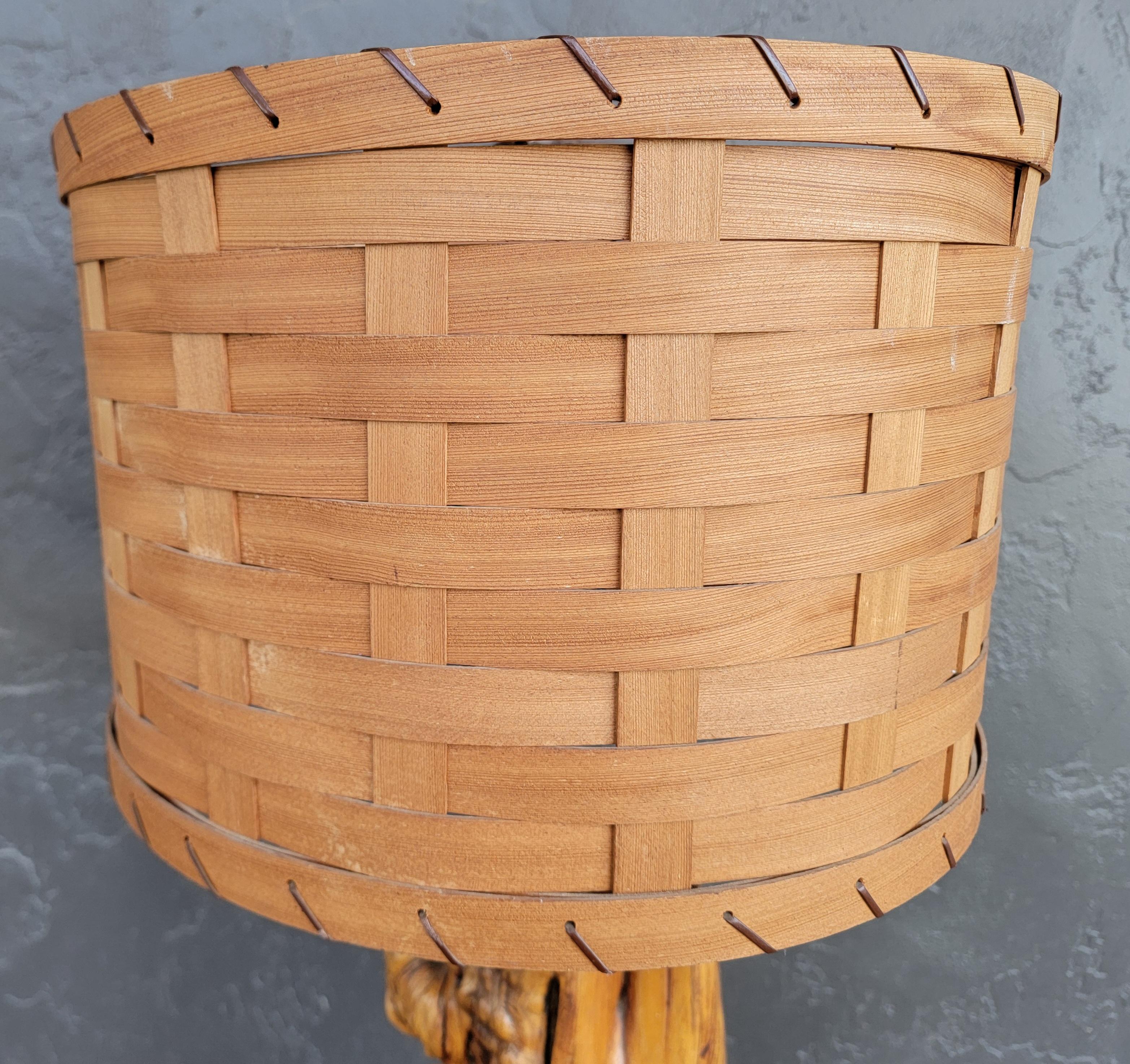 Américain Lampe de table en broussin organique en vente