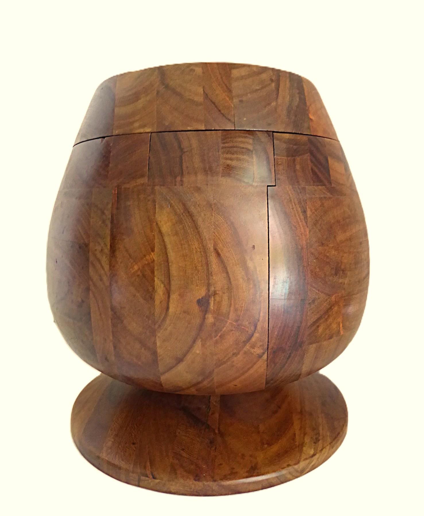 Salvadoregno Secchiello per il ghiaccio in legno di noce della collezione Cadejo di Daniel Loomis Valenza anni '70 in vendita