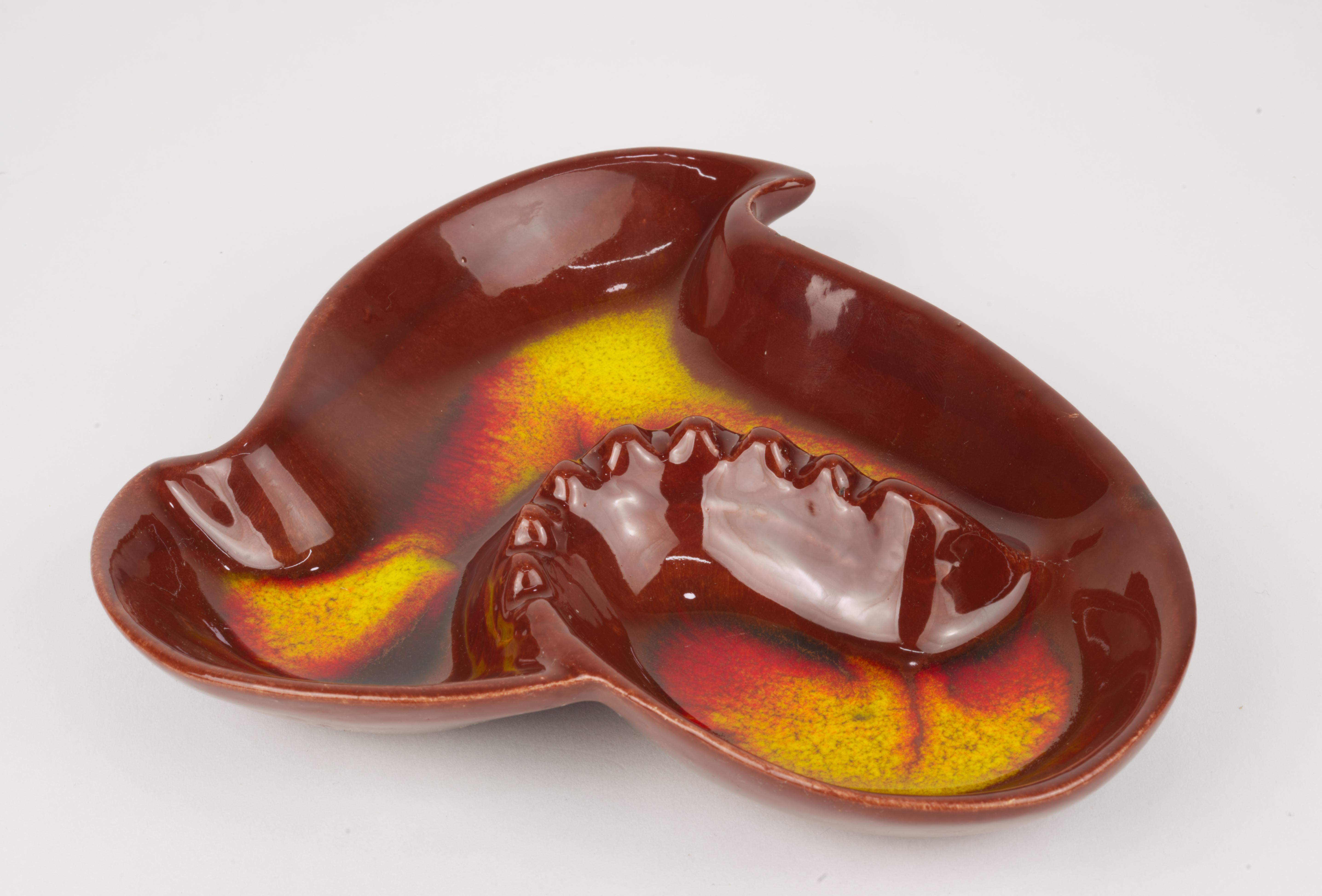Mid-Century Modern Organic Modern California Art Pottery Ashtray in Red, Orange, and Yellow For Sale