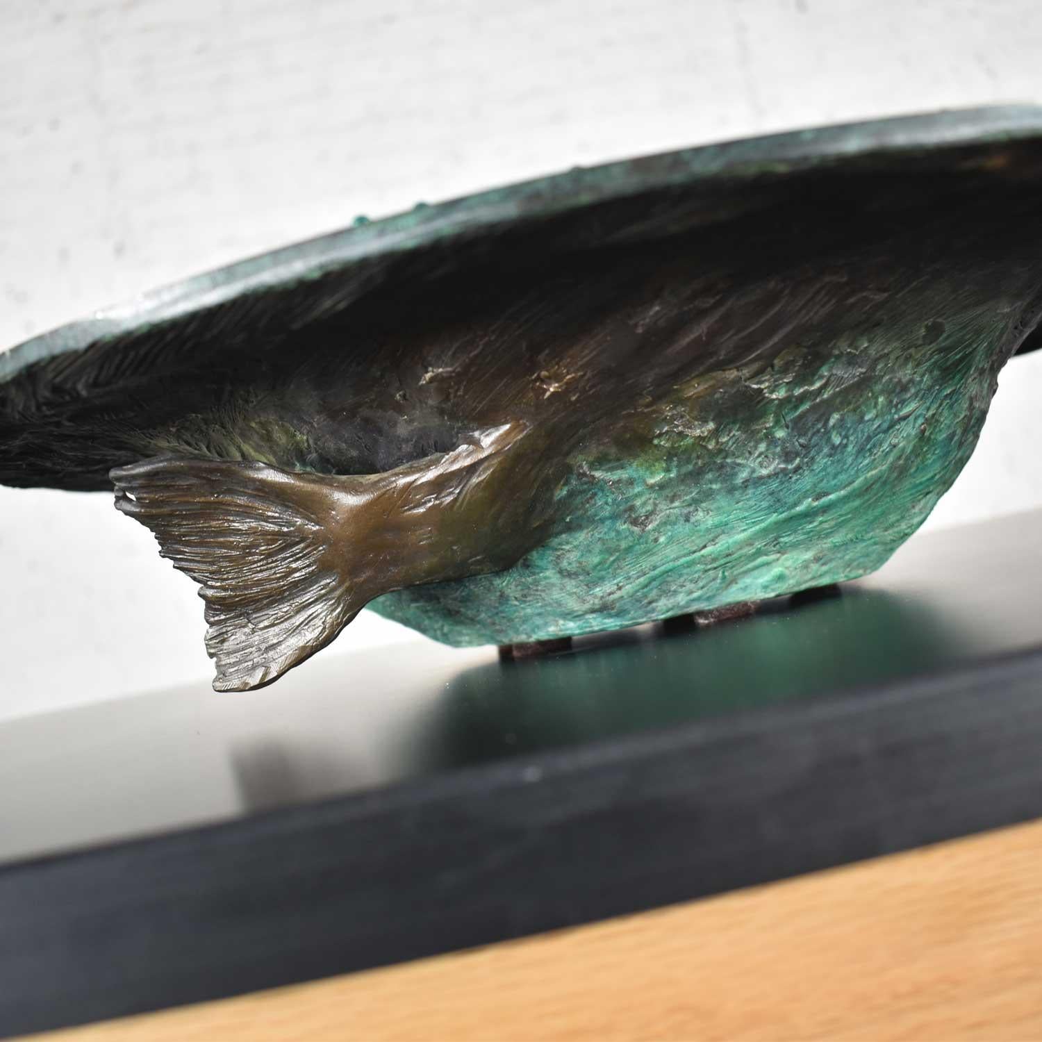 Organic Modern Cast Bronze Bowl Sculpture with Fish Design by John Forsythe For Sale 7