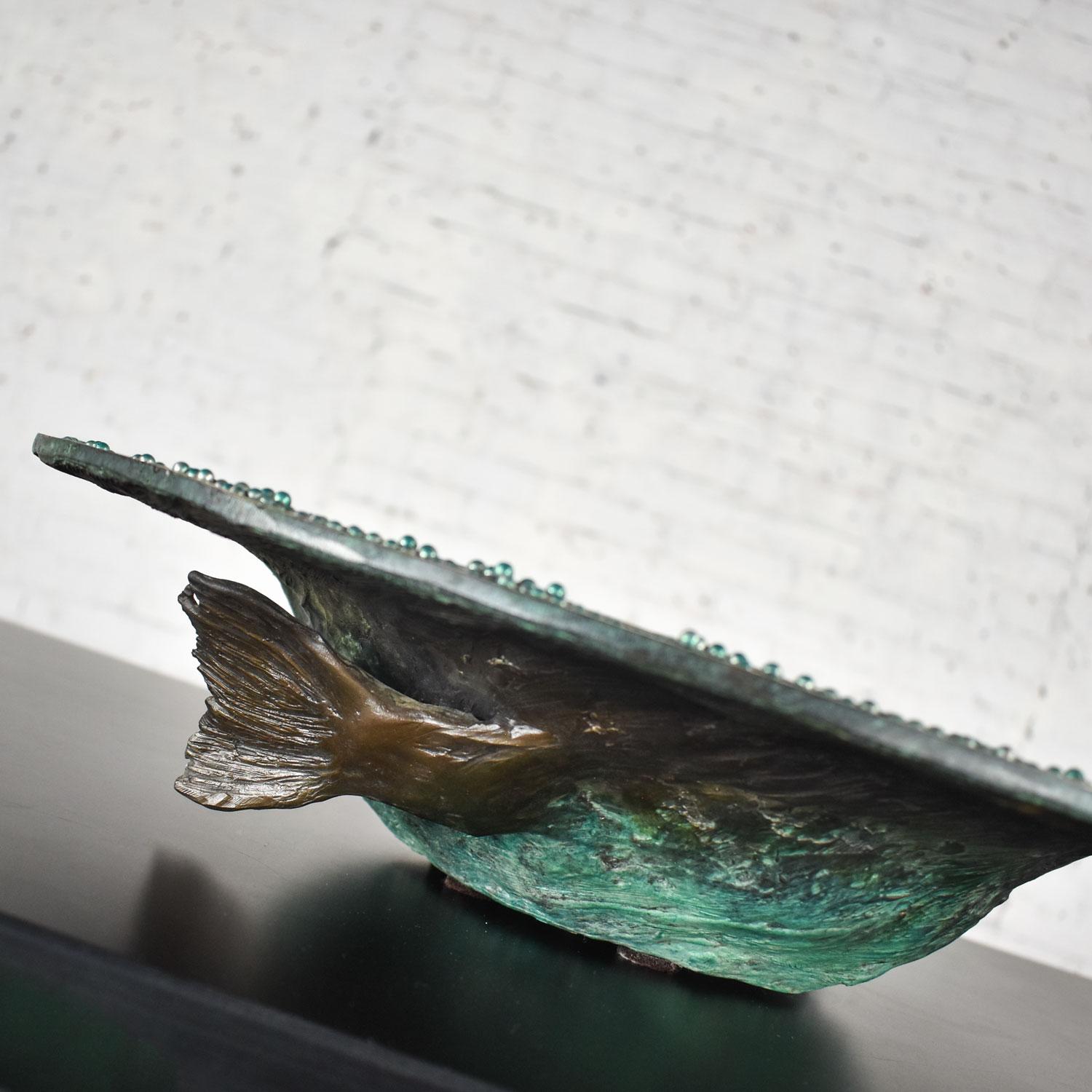 Organic Modern Cast Bronze Bowl Sculpture with Fish Design by John Forsythe For Sale 10