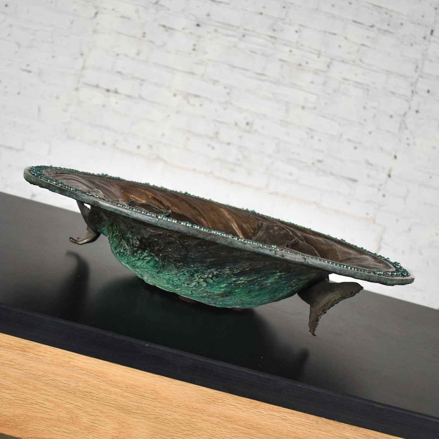 Organic Modern Cast Bronze Bowl Sculpture with Fish Design by John Forsythe For Sale 2