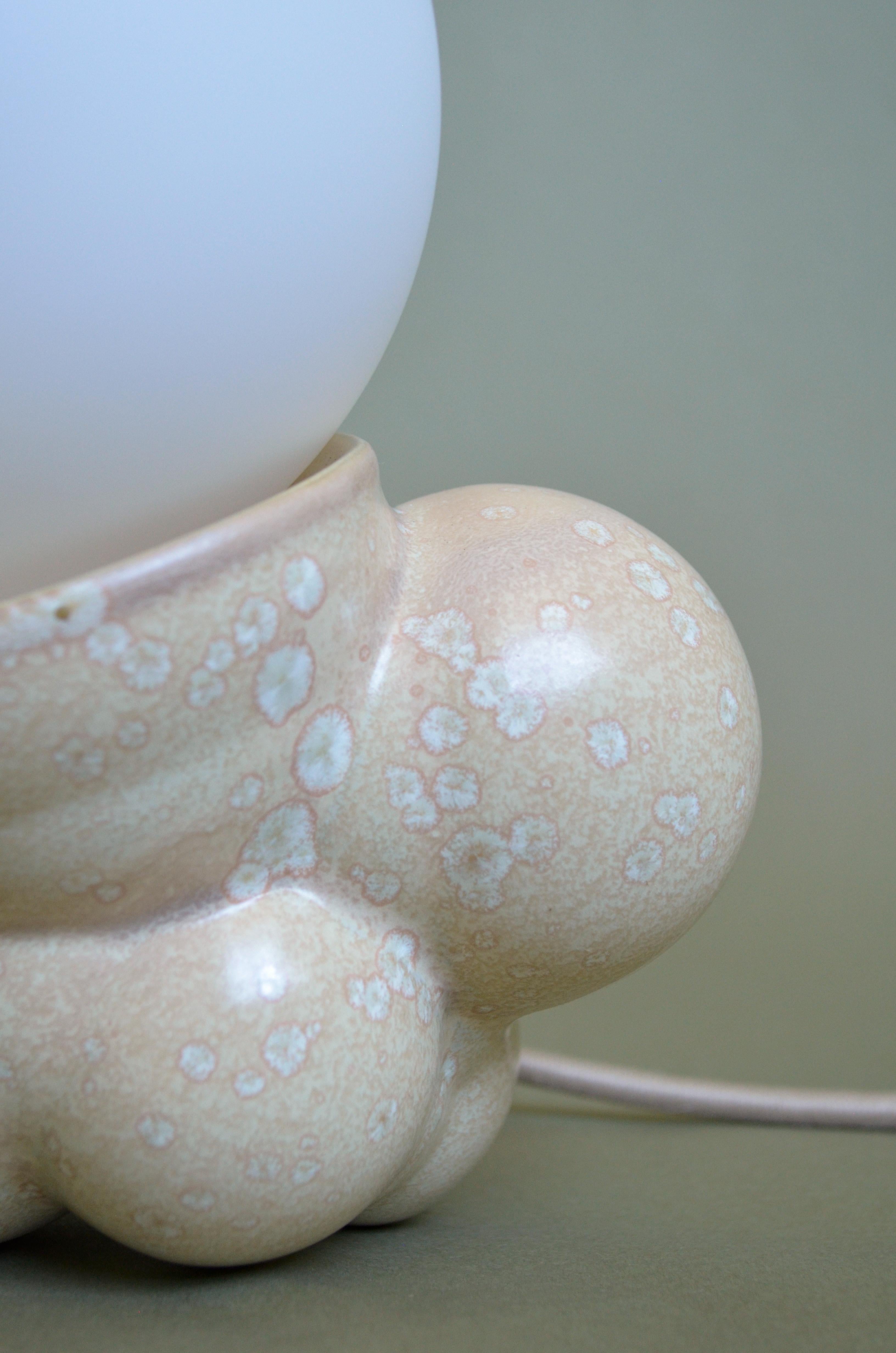 Organic Modern Ceramic Bubbly Botryoidal Lamp Mini Cream by Forma Rosa Studio For Sale 3