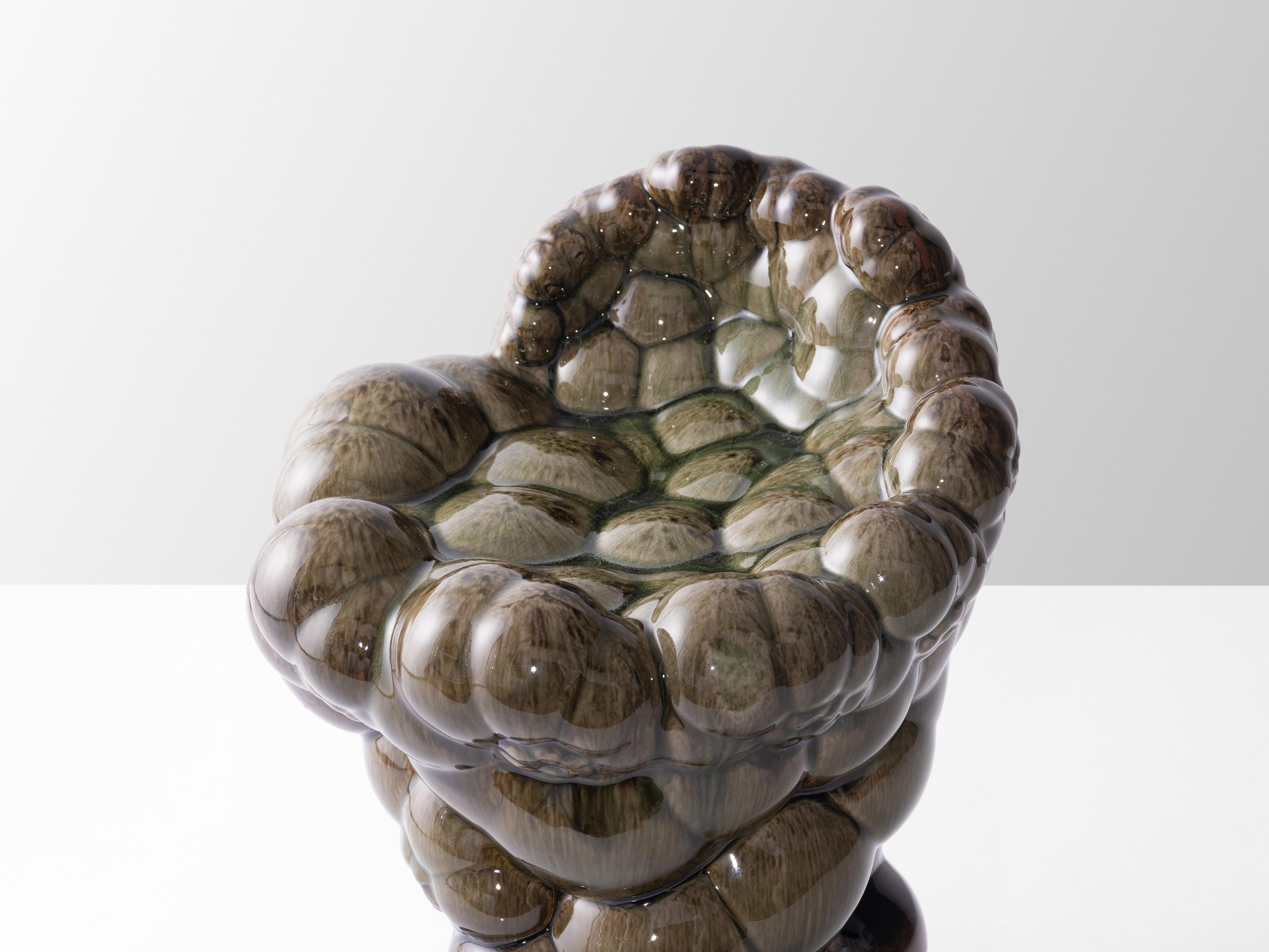 Silla Taburete Caracoles de Cerámica Moderna Ecológica en Verde Estadounidense en venta