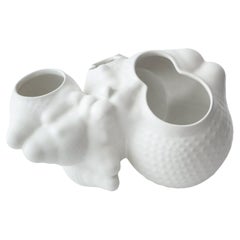 Macetero Botryoidal Bubbly de cerámica orgánica moderna en blanco de Forma Rosa Studio