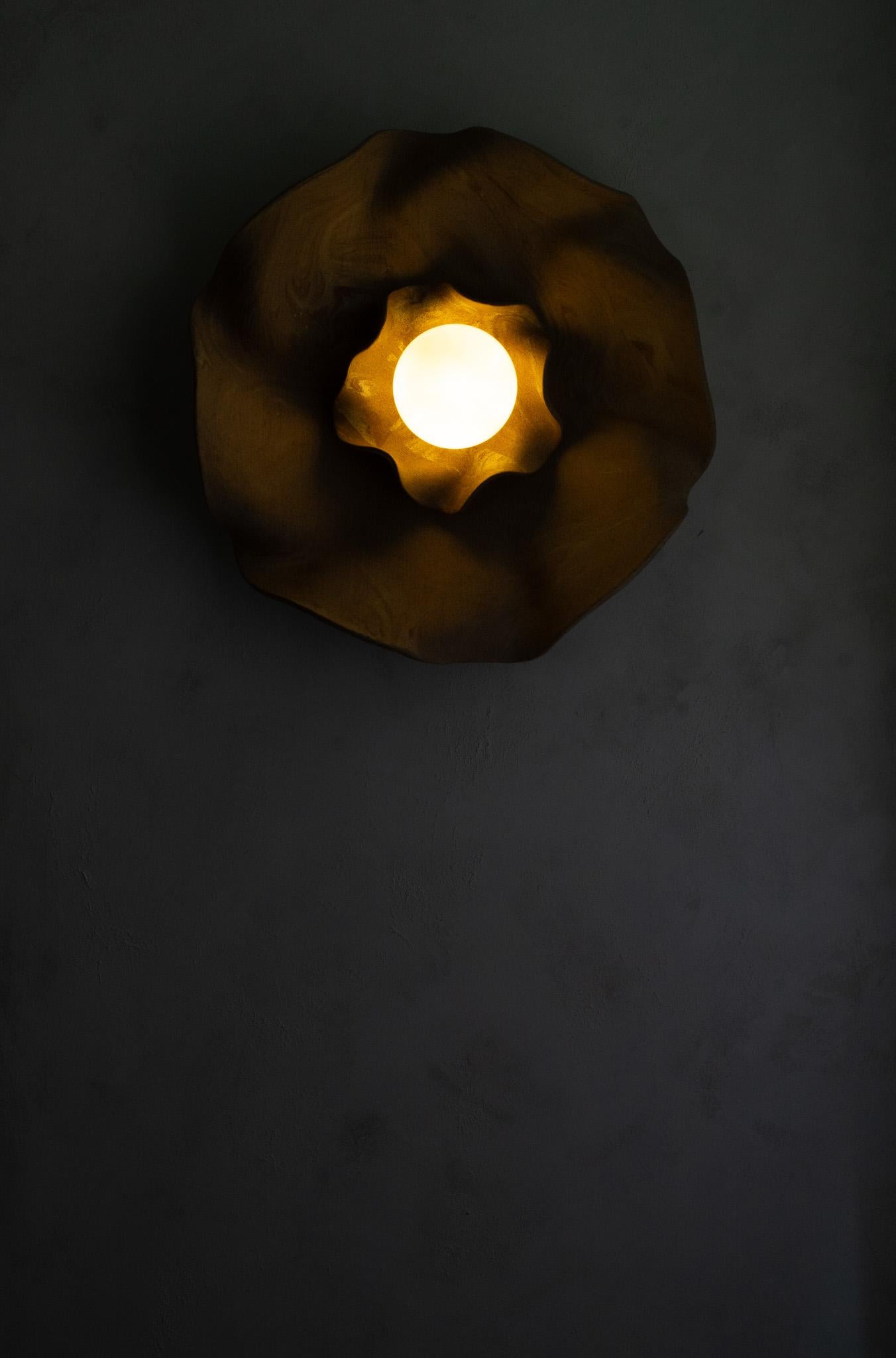 Aplique moderno de cerámica orgánica en venta 2