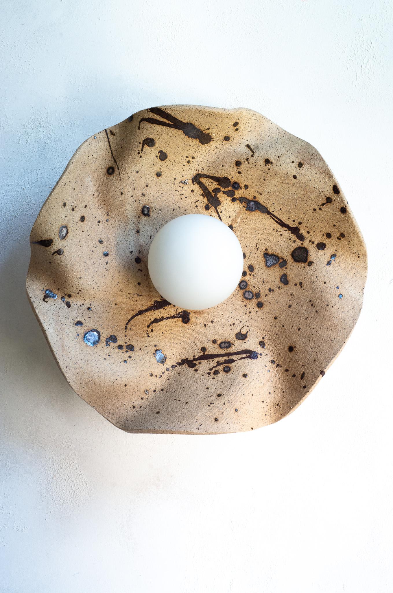 Aplique moderno de cerámica orgánica Moderno orgánico en venta