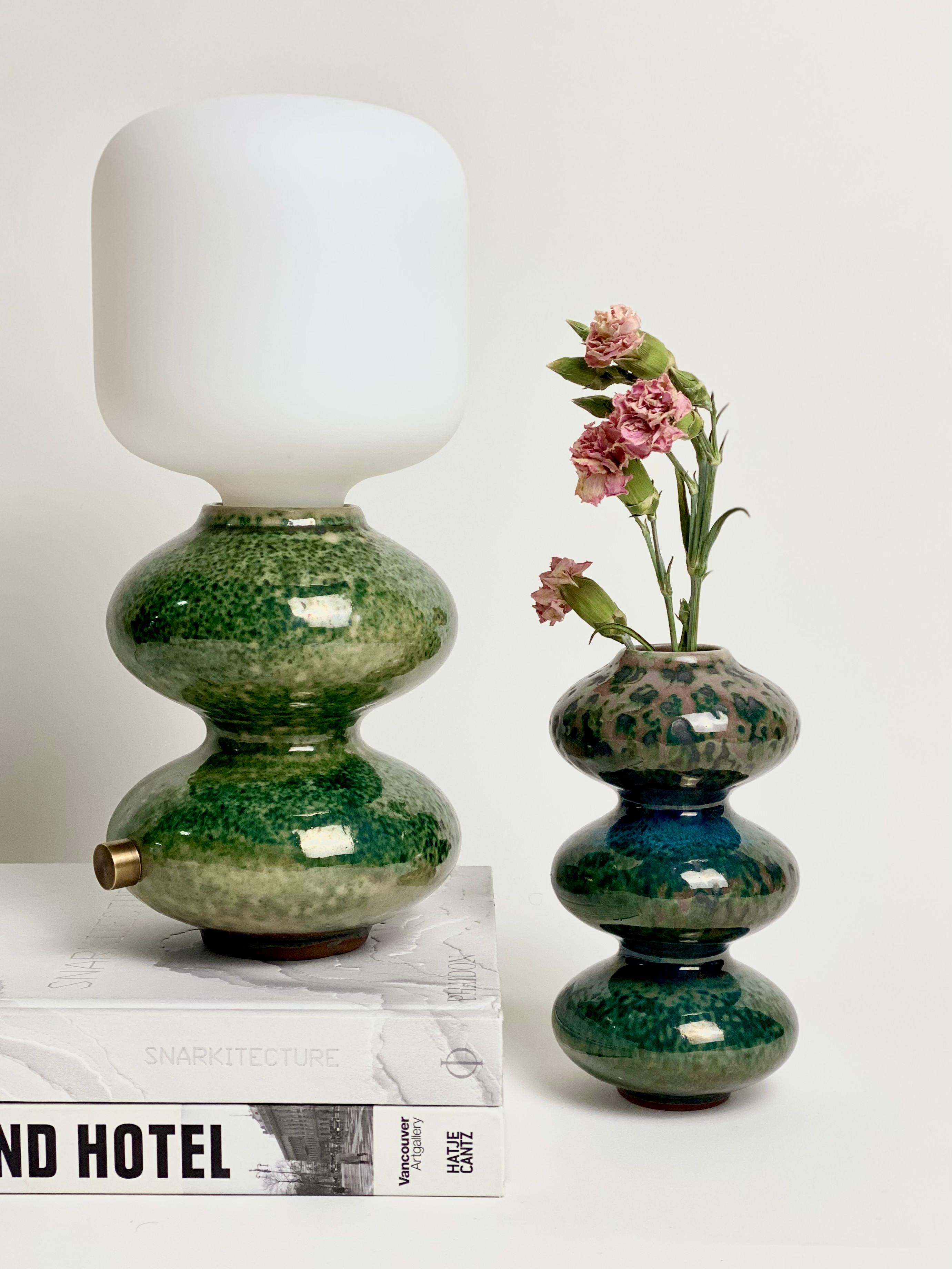 Hand-Crafted Organic Modern Ceramic Wave Form Table Lamp in Green by Forma Rosa Studio -Stock