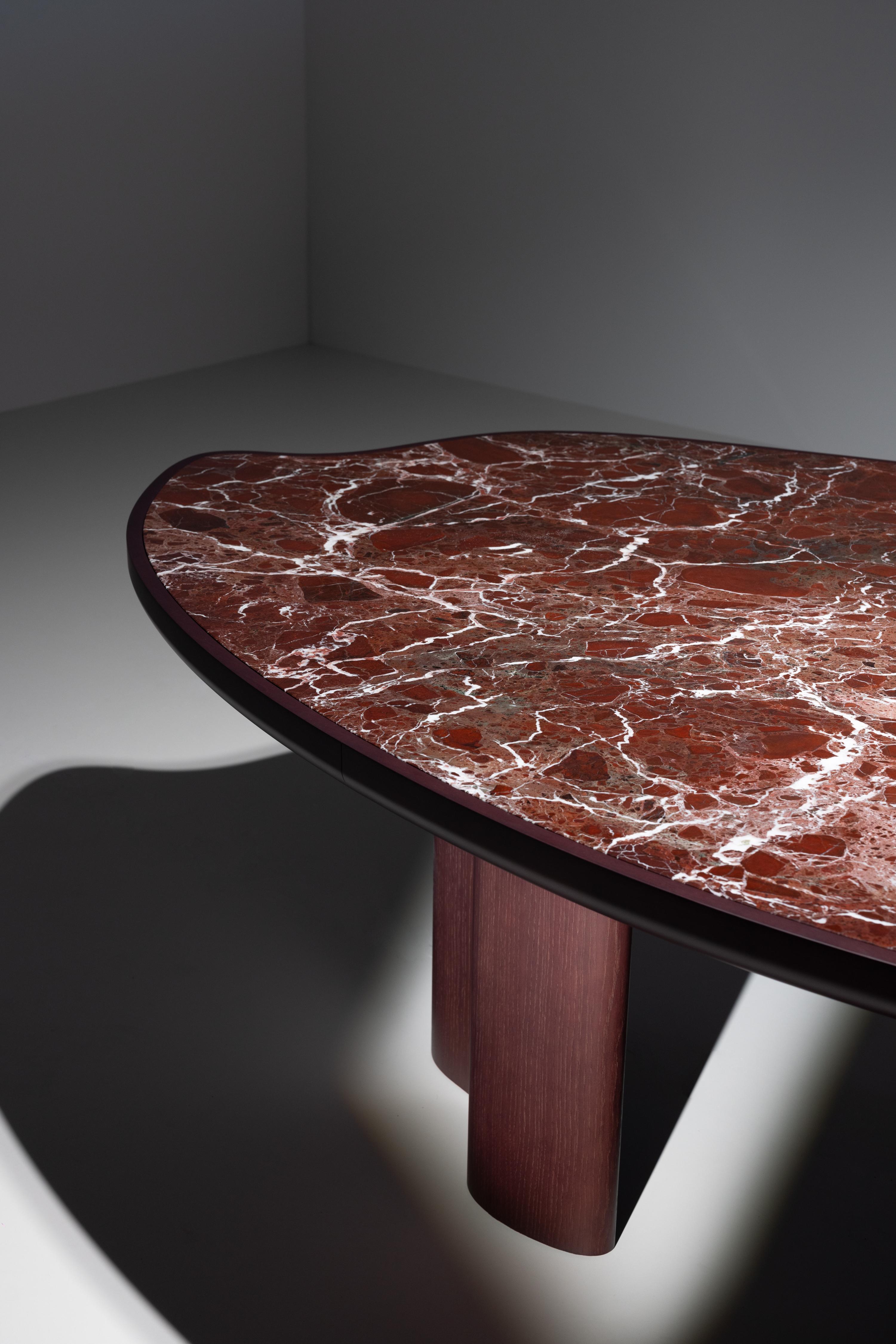 Mesa de Comedor Cerdeira Moderna Ecológica, Mármol Rosso Levanto, Manzana Verde Hecha a Mano en venta 6