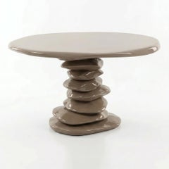 Table console moderne organique avec base en galets empilés en finition RAL personnalisée