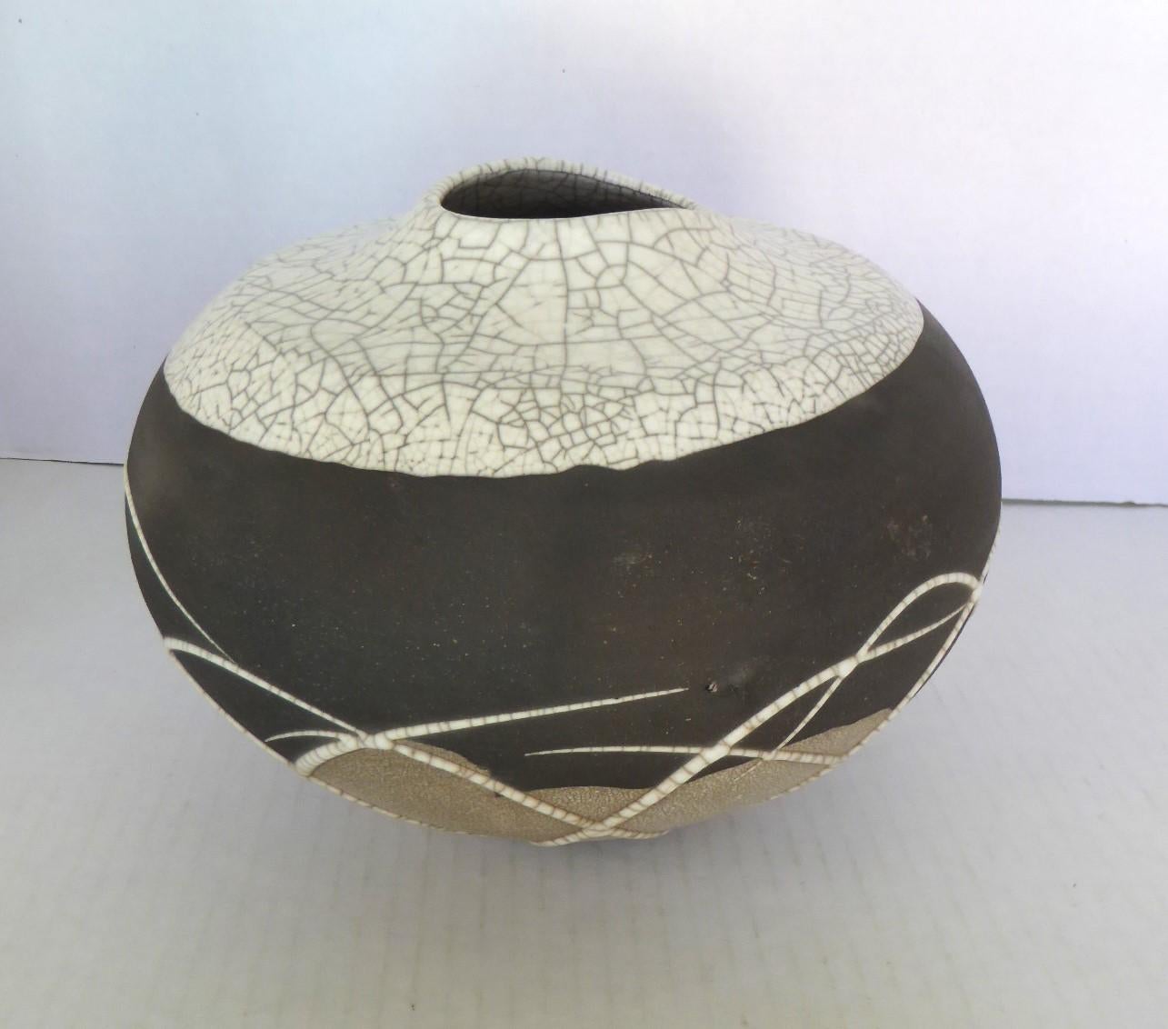 Mid-Century Modern Organic Modern Crackle Glaze Raku Pottery Vase by Tony Evans 1970s California For Sale