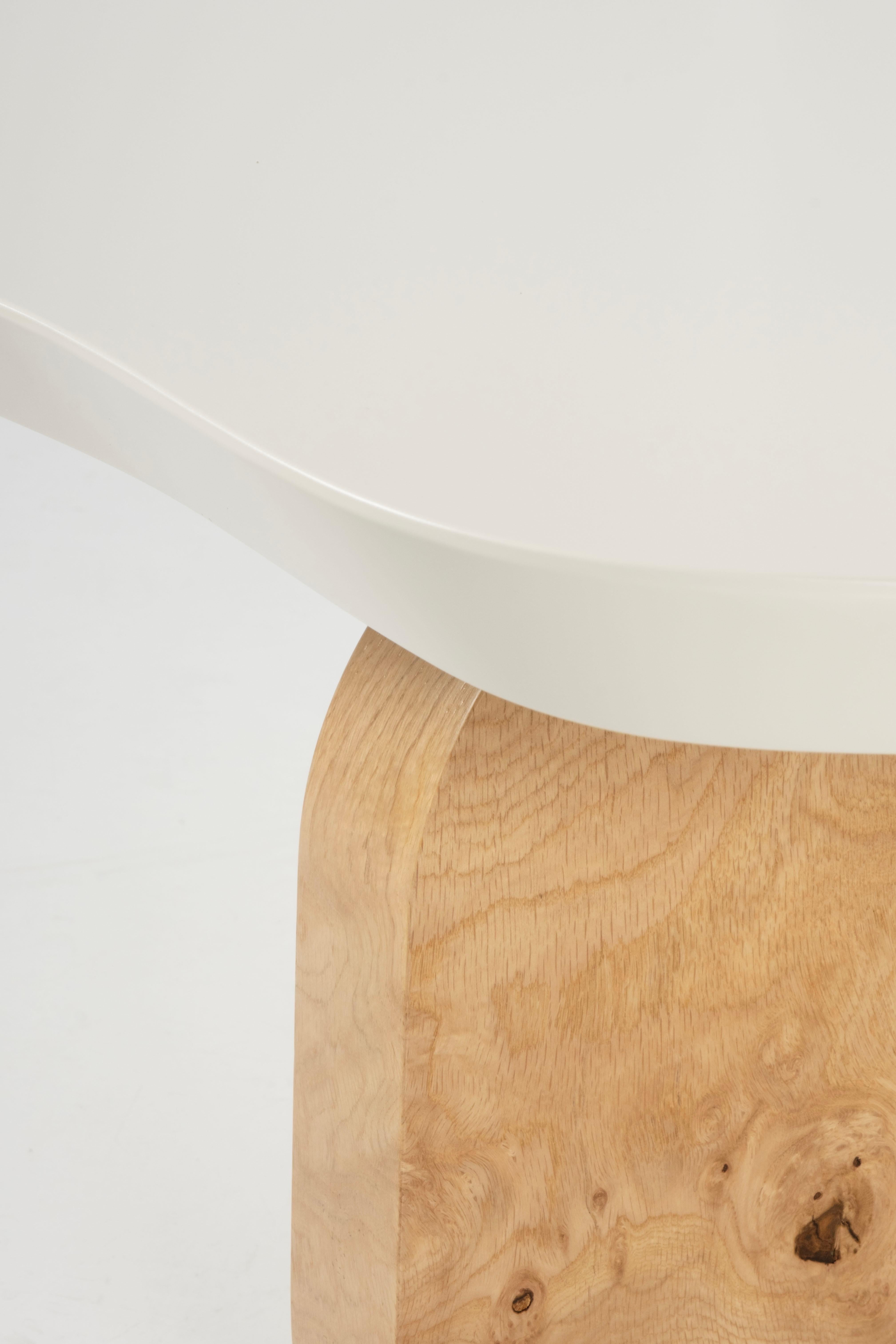 Tables basses modernes organiques Dornes, Oak Oak Root, White, Handmade by Greenapple en vente 2