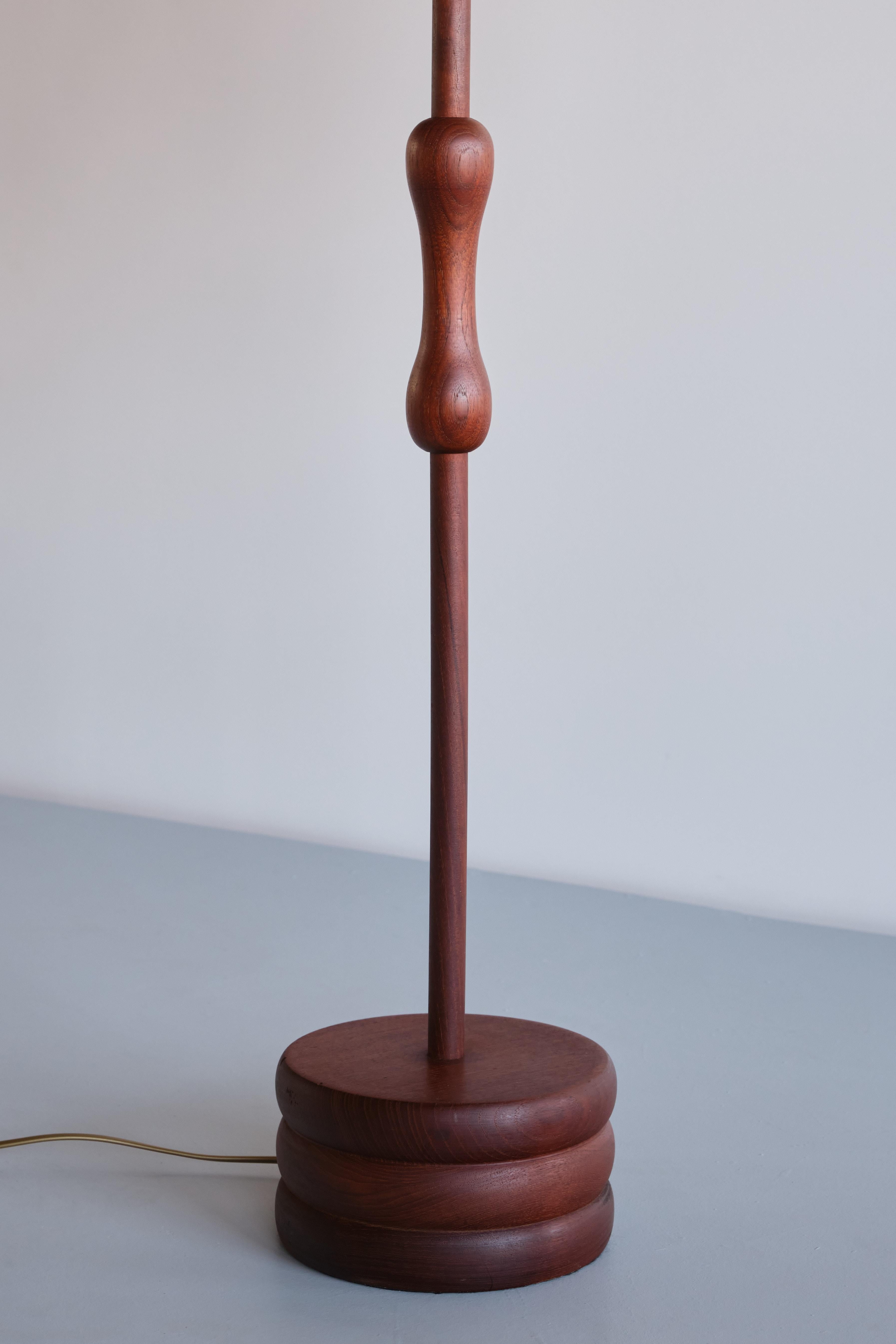 Lampadaire / lampe de table organique moderne en bois de teck massif, Suède, années 1950 en vente 4