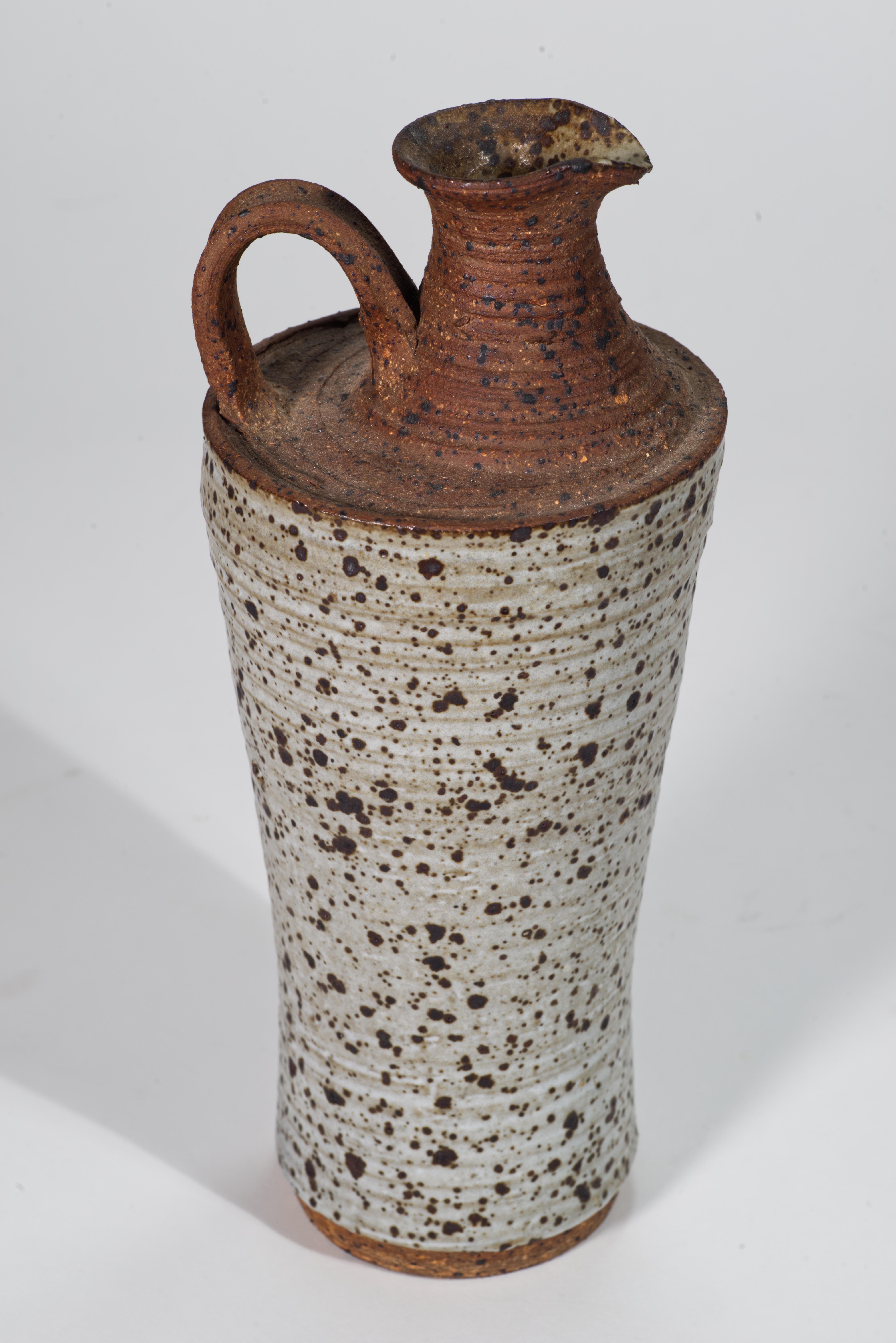 Smaltato Vaso a forma di spruzzatore con smalto salino, Studio americano Pottery, anni '70 in vendita