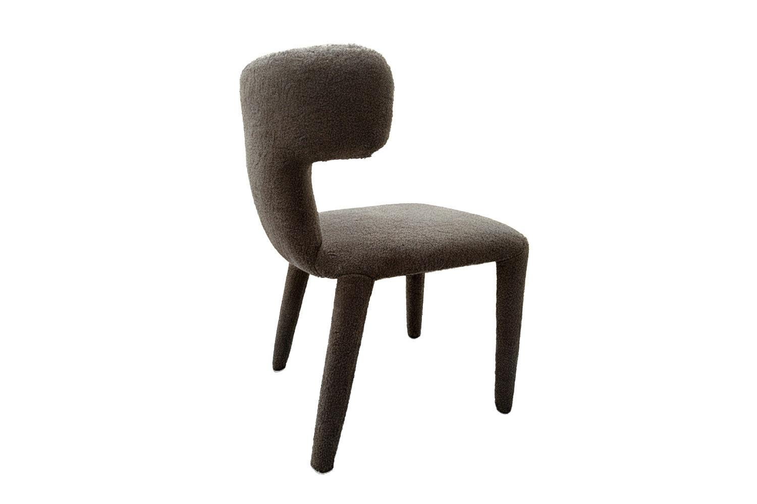 Organic Modern Grey Bouclé Dining Chair Instinto In New Condition For Sale In Almería, ES