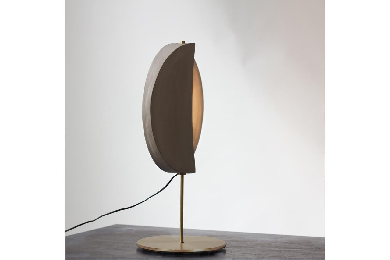 Organic Modern Handmade geometric sand ceramic and brass table lamp, minimalist styled. Brazil For Sale