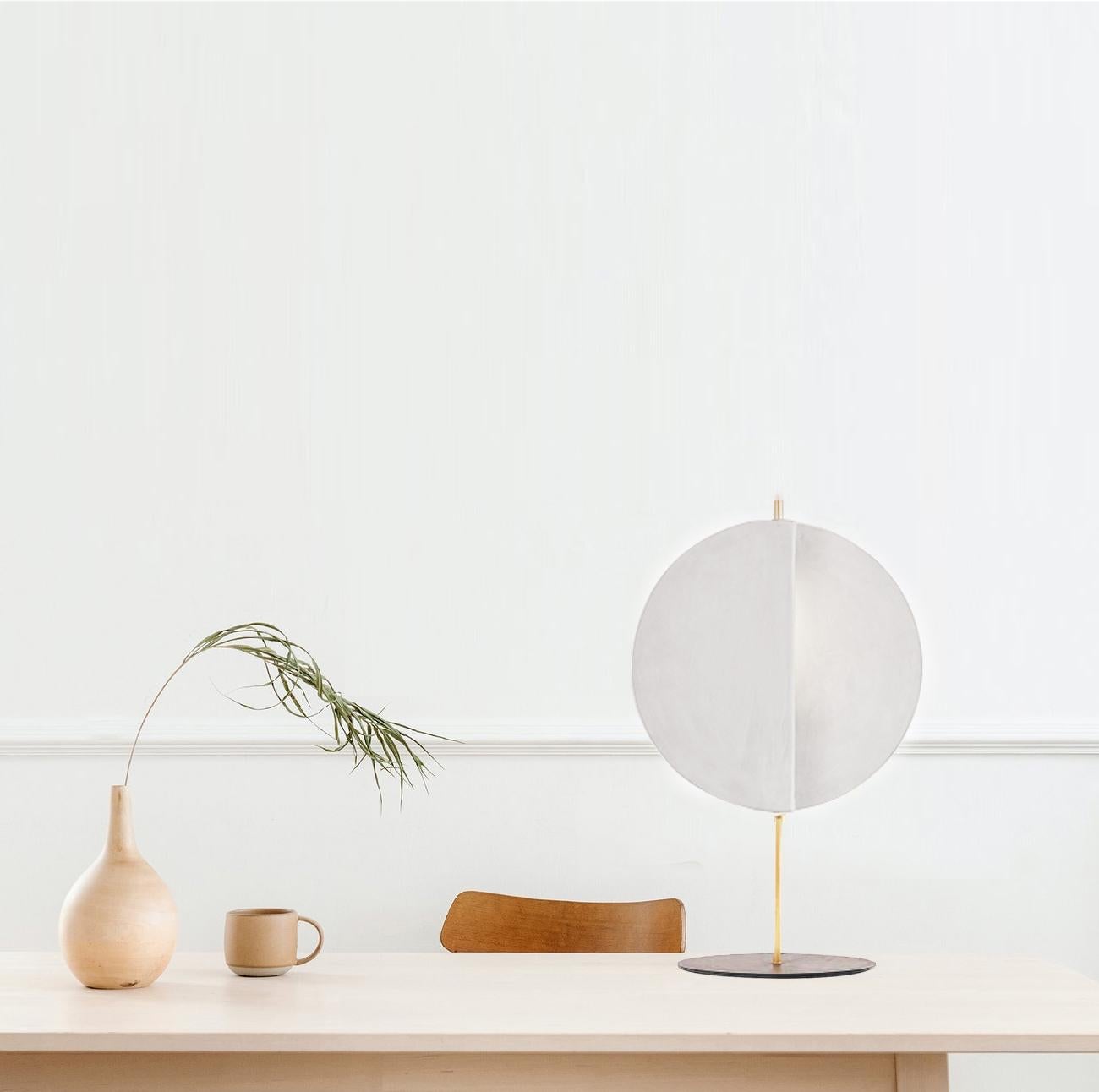Handmade geometric sand ceramic and brass table lamp, minimalist styled. Brazil For Sale 1