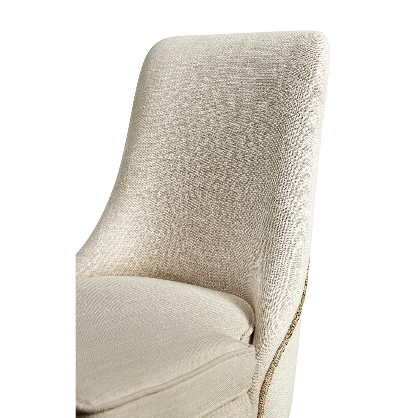 Chaises d'appoint en lin The Moderns (ensemble de 2) Neuf - En vente à Westwood, NJ