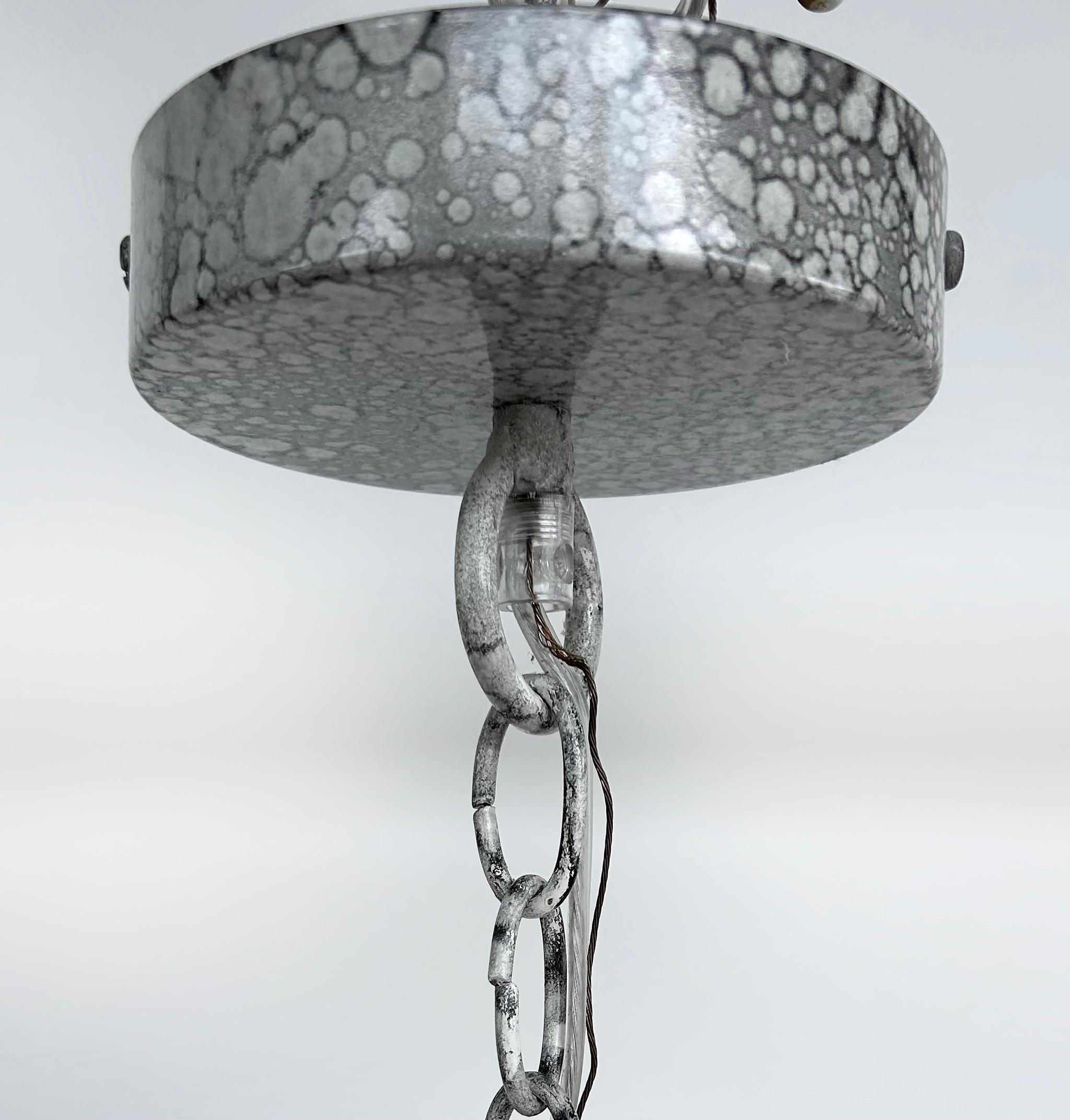 Organic Modern Made Goods Lustre tambour Amani, brins d'abaca, grand modèle en vente 1