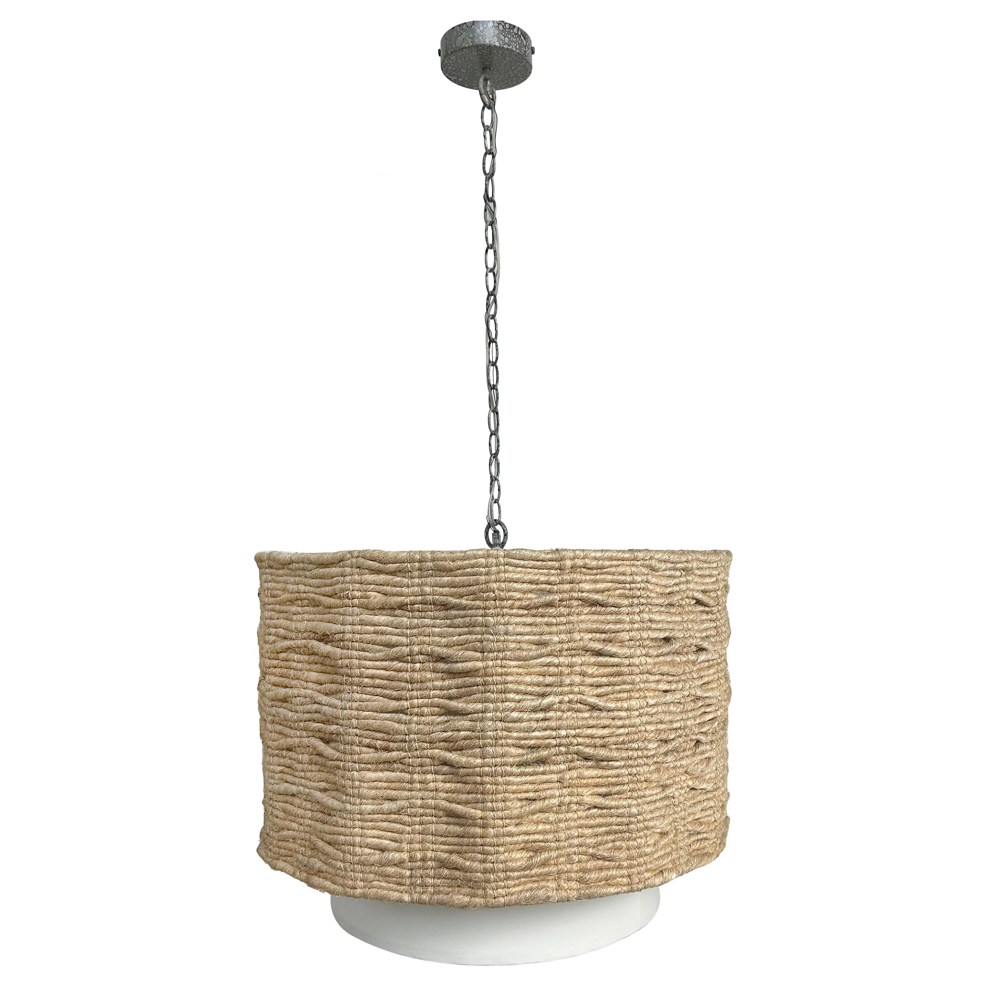 Organic Modern Made Goods Lustre tambour Amani, brins d'abaca, grand modèle en vente