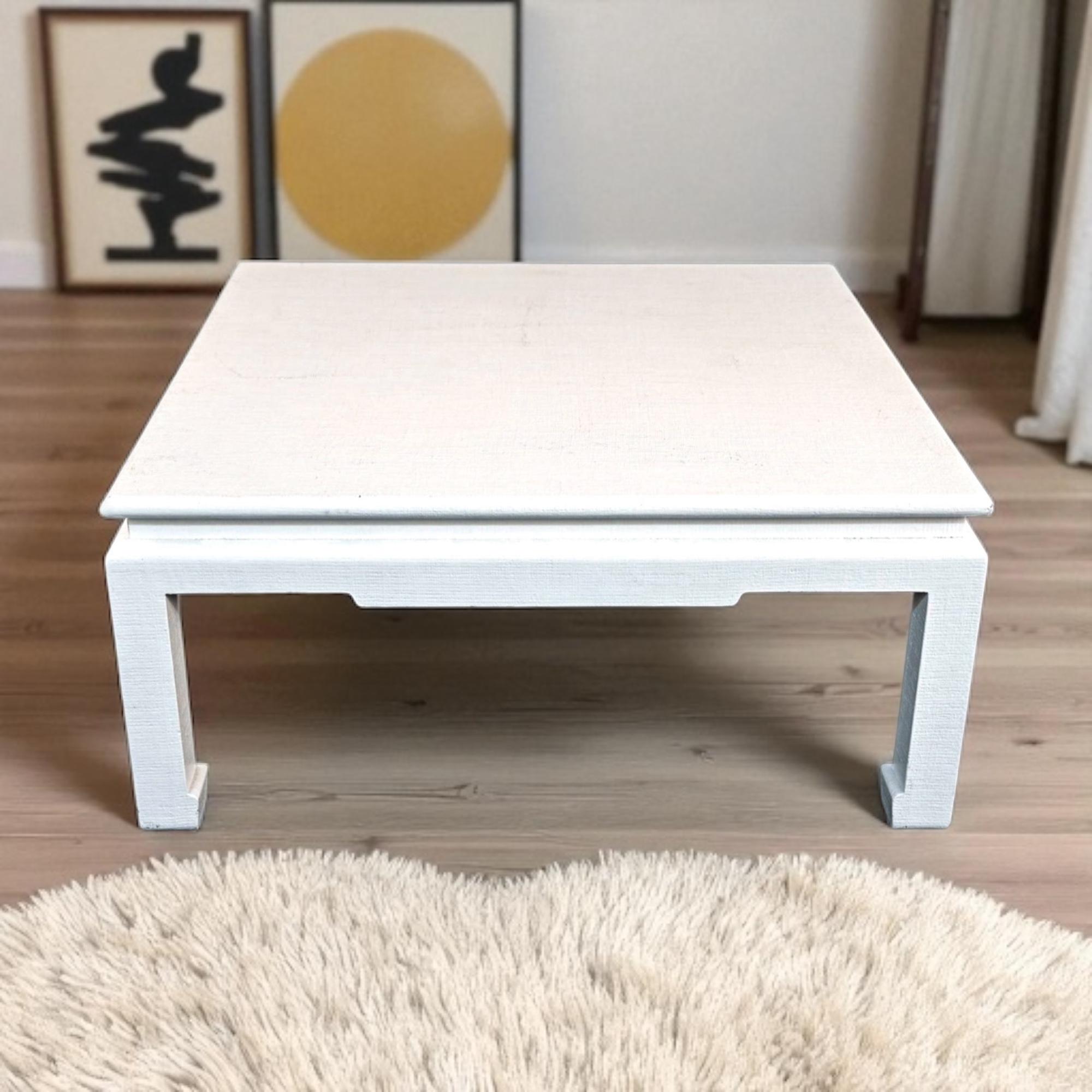 Table basse carrée enveloppée de toile d'herbe Organic Modern Ming Style Att. Au boulanger Bon état - En vente à Kennesaw, GA