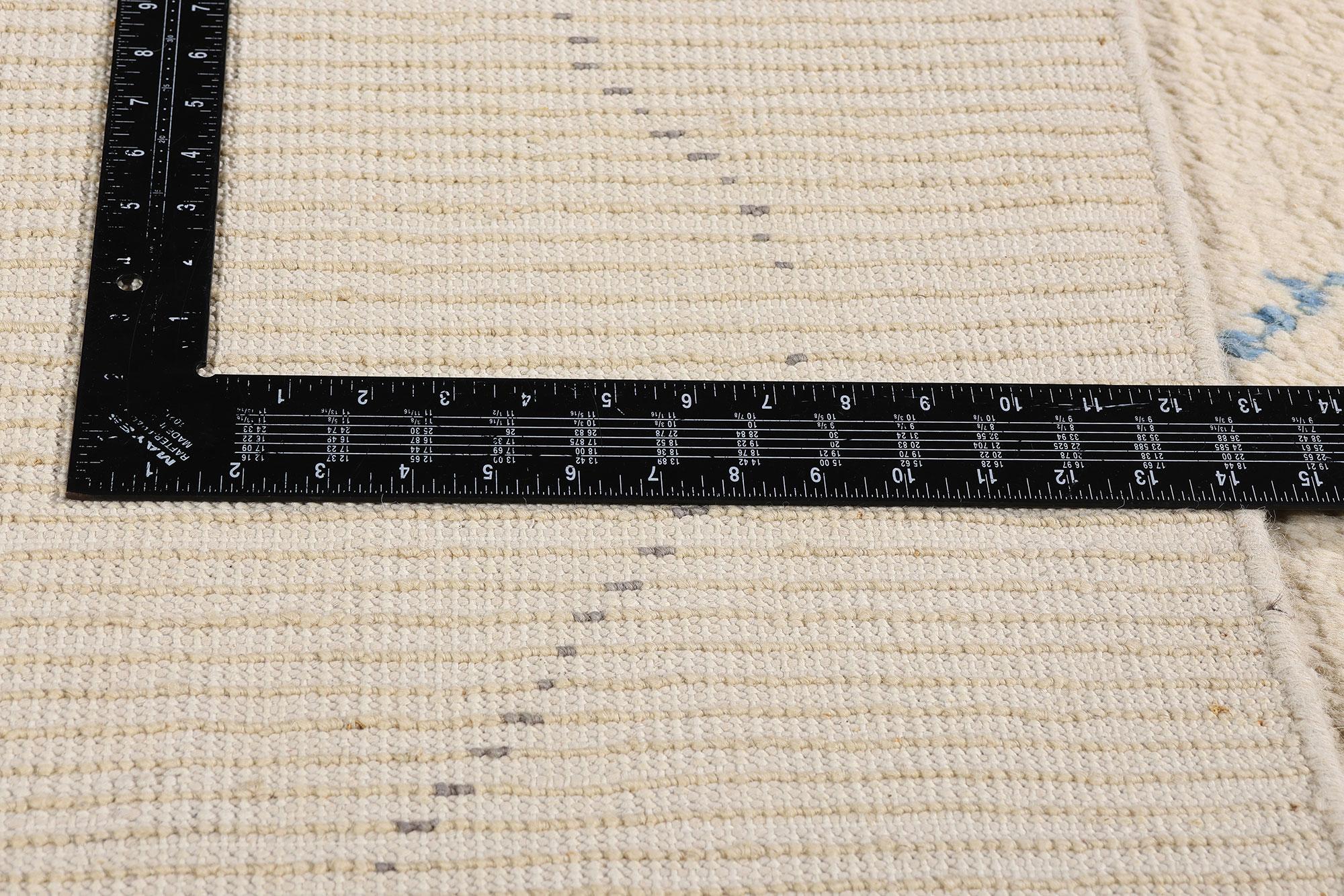 Tapis marocain moderne et organique, le style Boho Chic rencontre Wabi-Sabi en vente 1