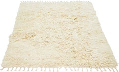 Organic Modern Moroccan Style Shaggy Wool Rug In Ivory