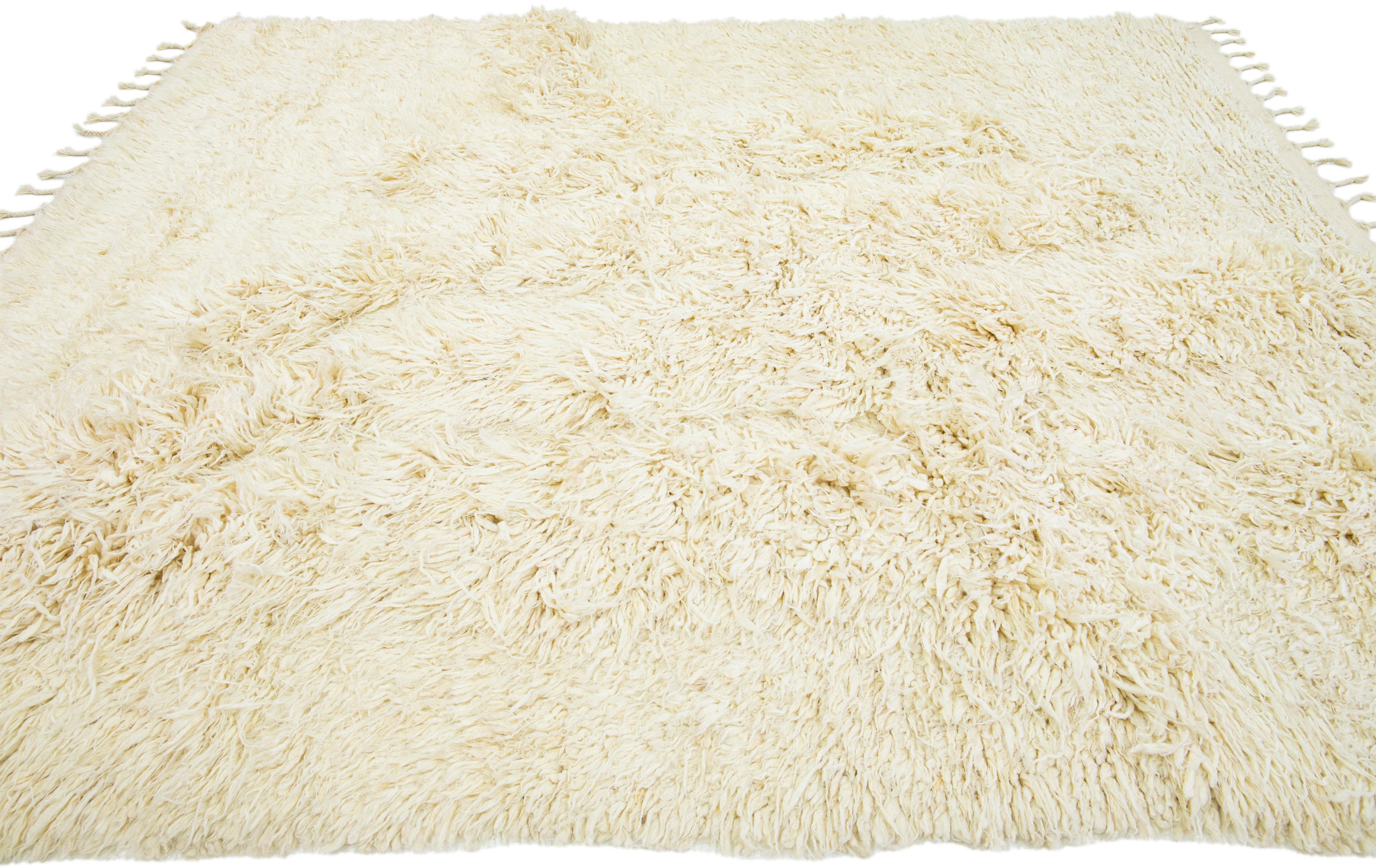 Hand-Knotted Organic Modern Moroccan Style Shaggy Wool Rug In Ivory For Sale