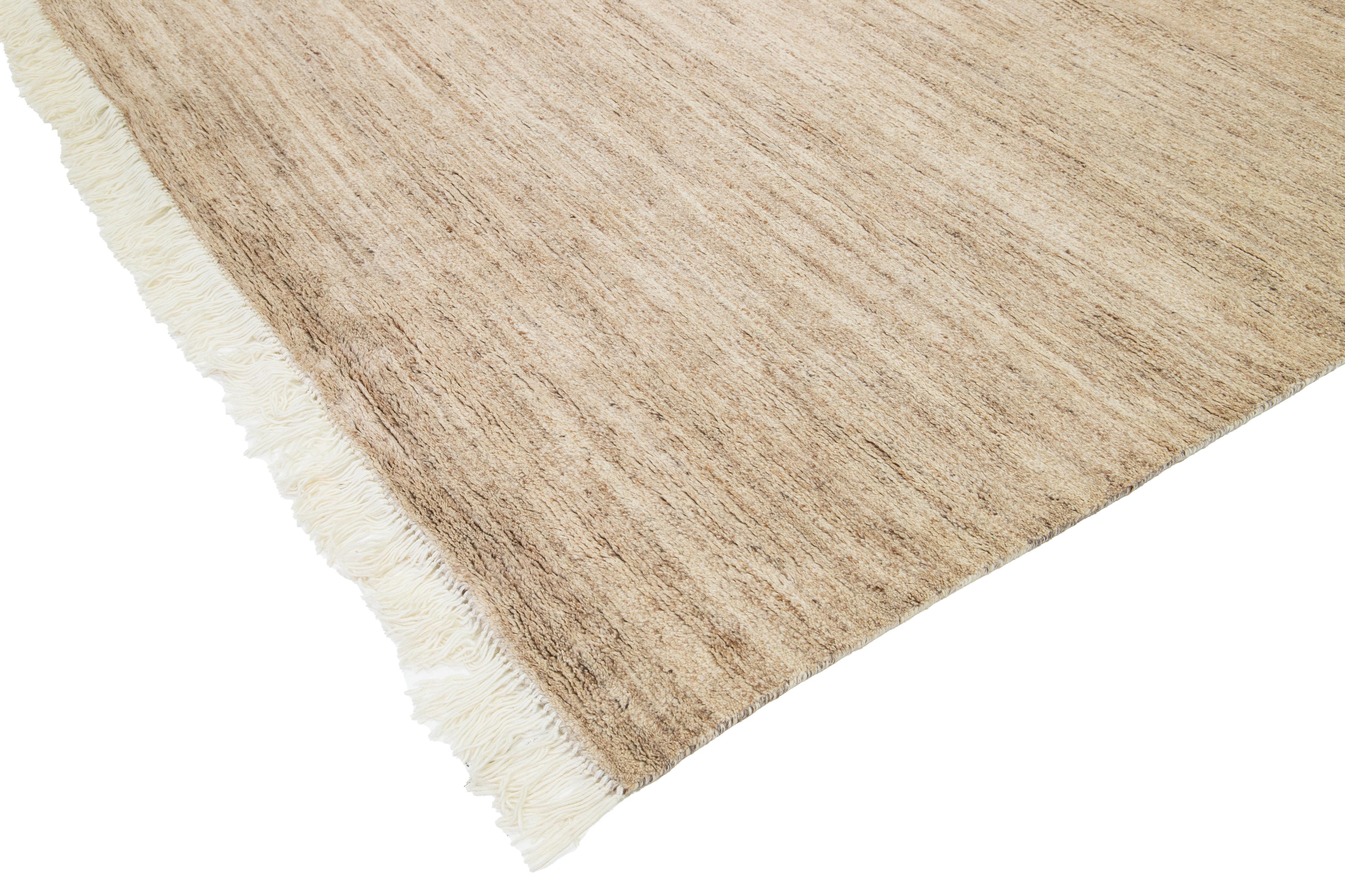 Organic Modern Moroccan Wool Rug In a Beige and Brown Geometric Design For Sale 5