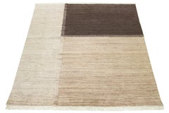 Tappeto organico moderno in lana marocchina con disegno geometrico beige e marrone