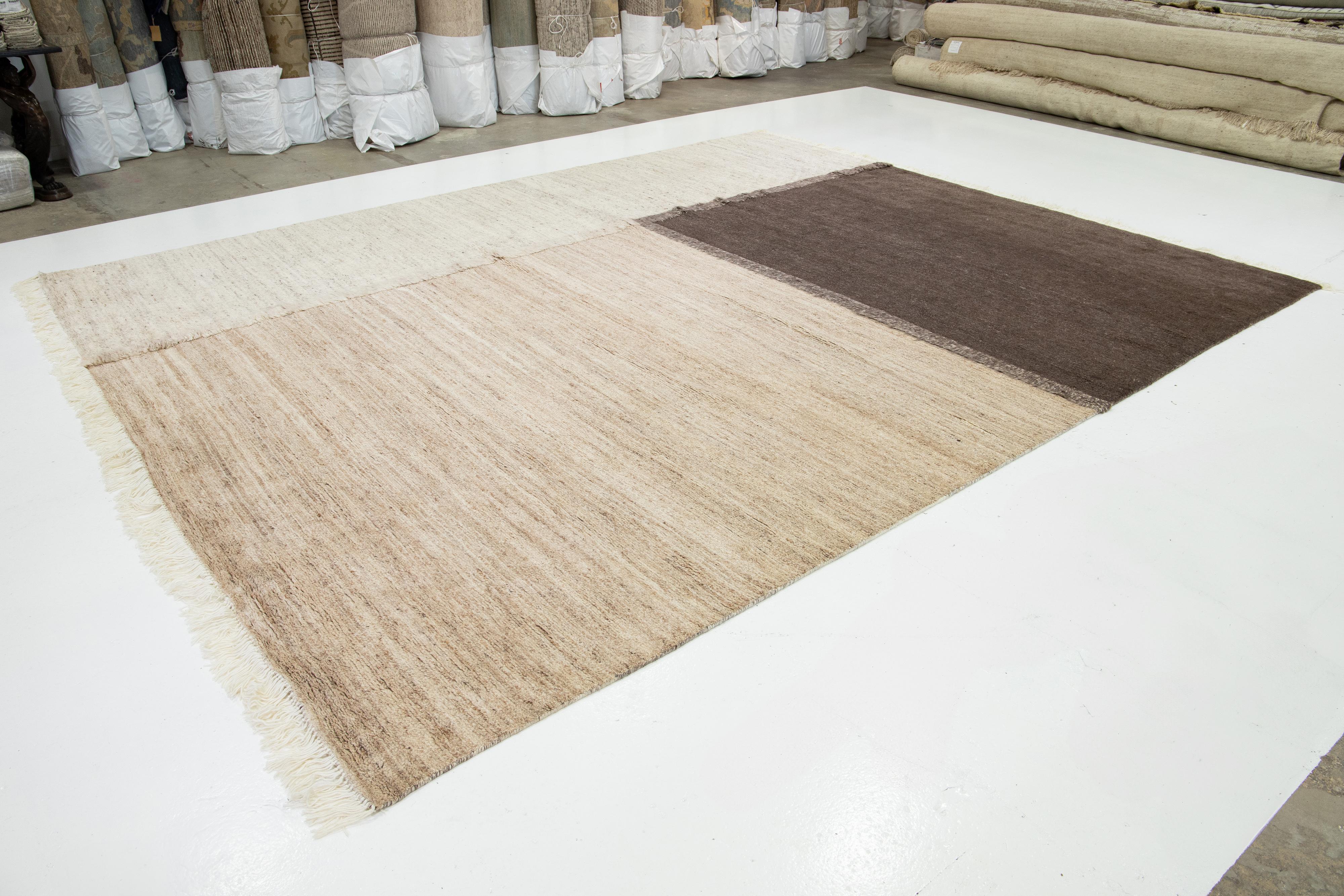 Indian Organic Modern Moroccan Wool Rug In a Beige and Brown Geometric Design For Sale