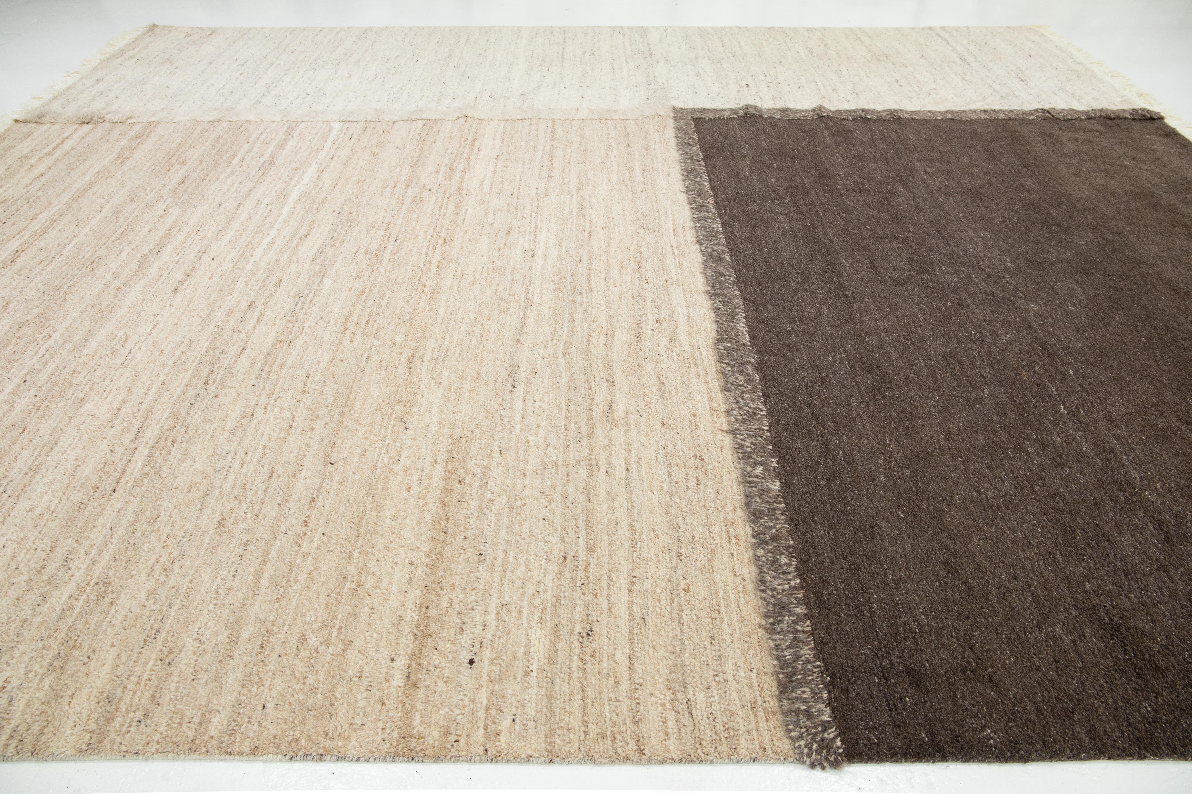 Contemporary Organic Modern Moroccan Wool Rug In a Beige and Brown Geometric Design For Sale