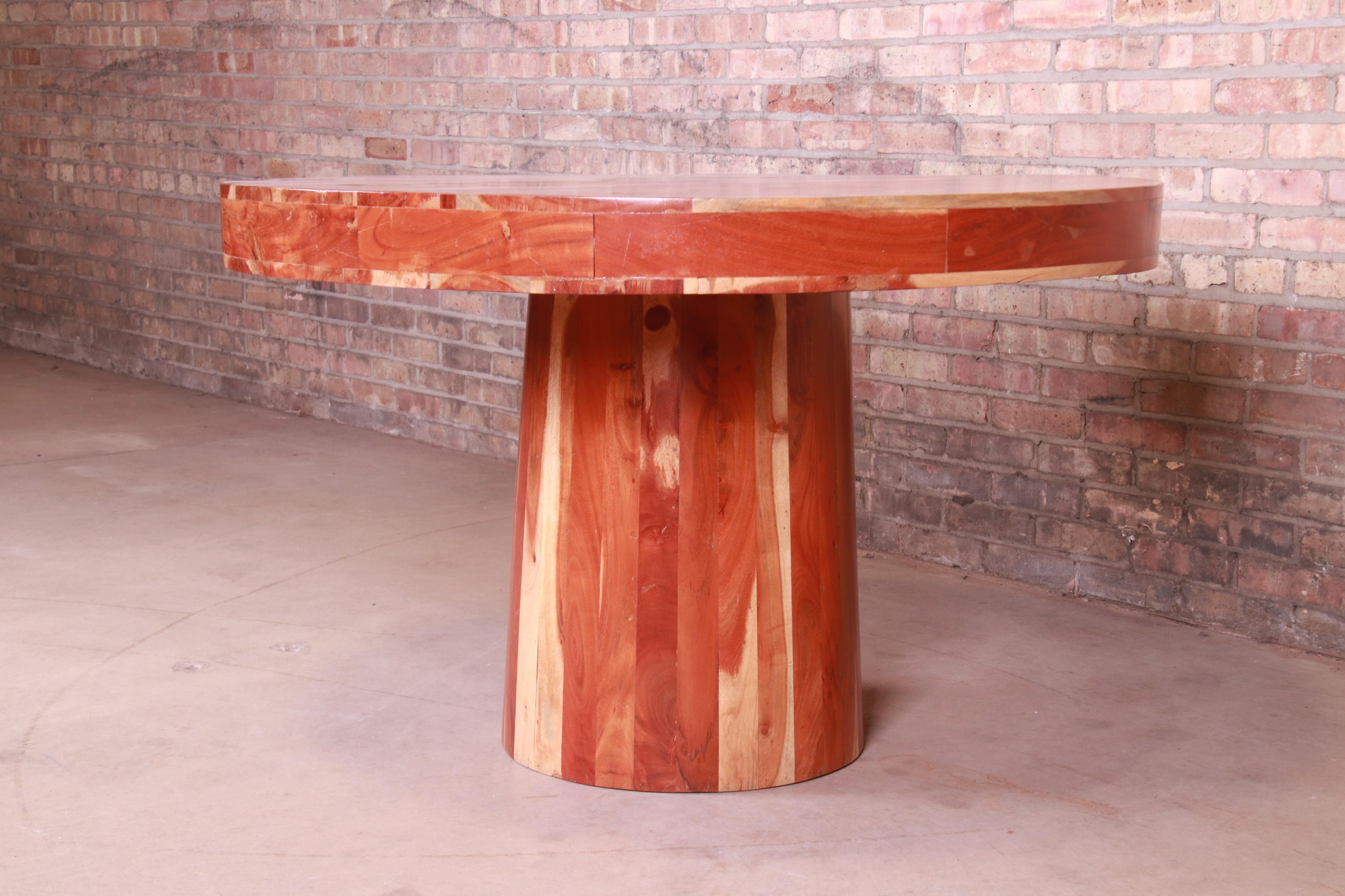 round redwood table