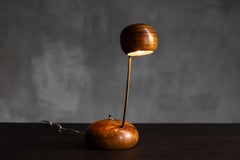 Lampada da tavolo moderna in legno d'ulivo, stile organico, CIRCA 1970