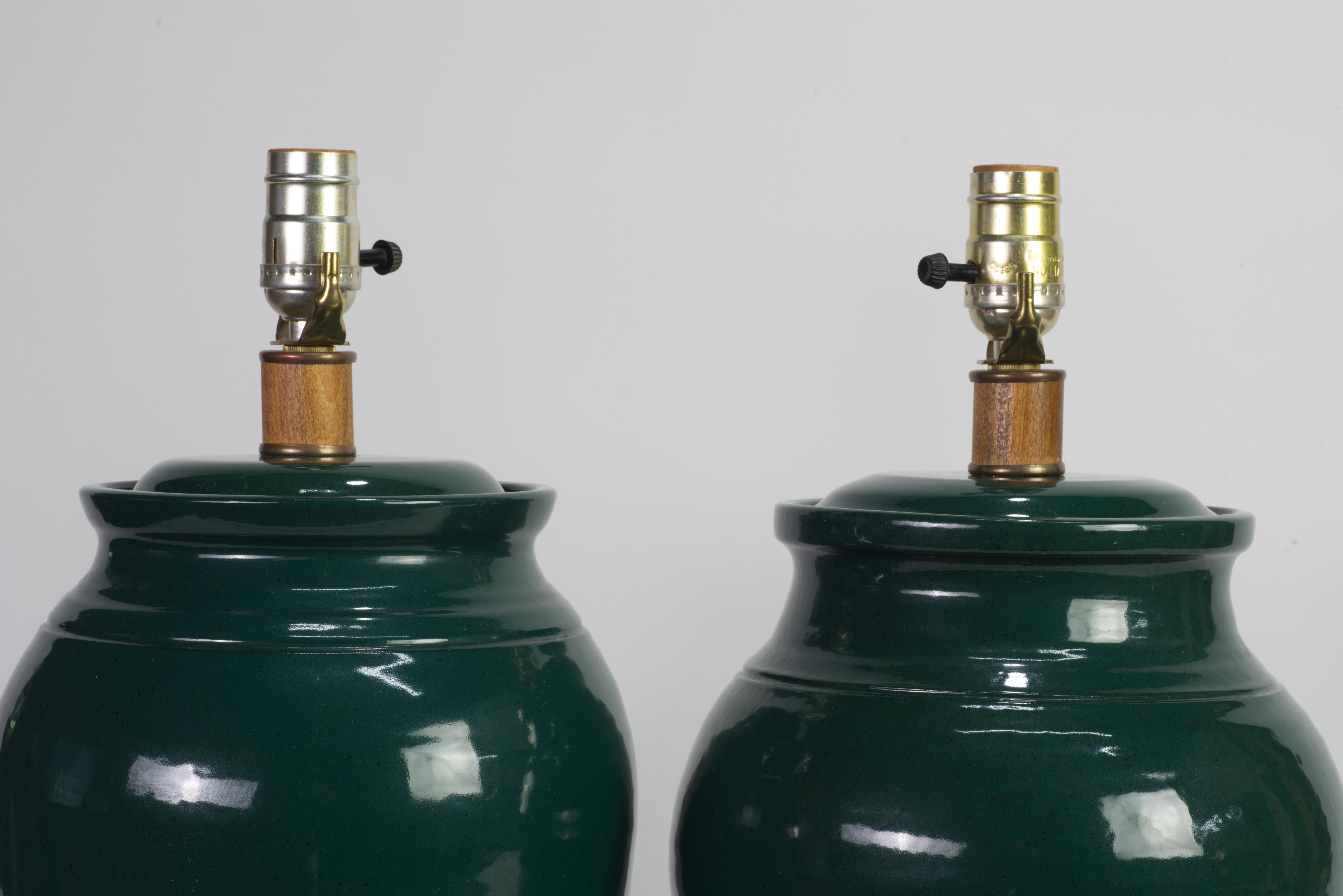 Organic Modern Pair of Hand Thrown Green Drum Table Lamps, Studio Pottery In Good Condition In Clifton Springs, NY