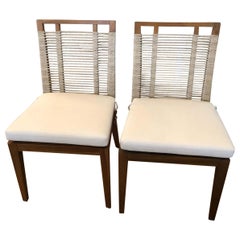 Paar moderne Raffia-Seil- und Teakholz-Beistellstühle, organisch, modern