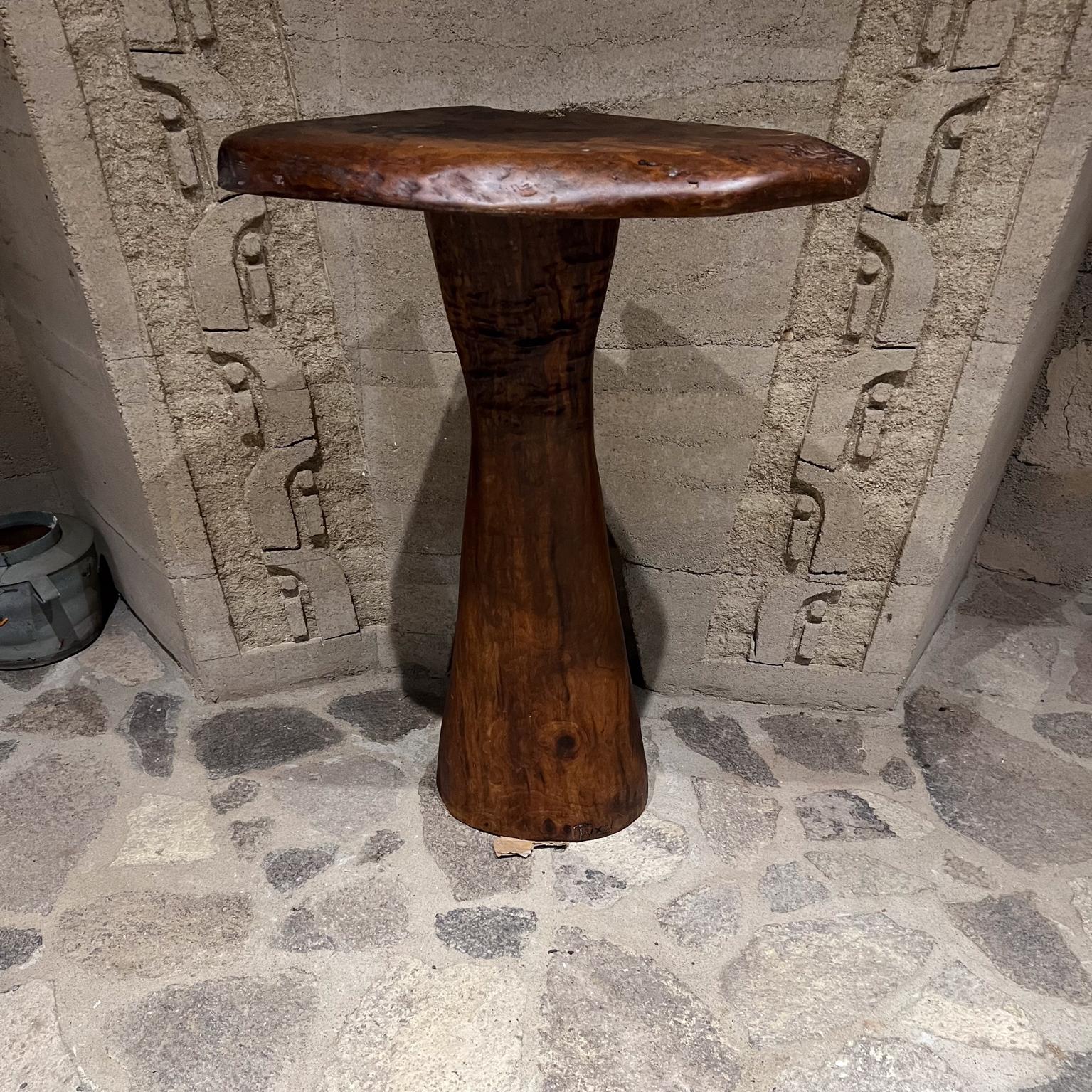 Organic Modern Pedestal Table 2013 Studio Design Solid Wood In Good Condition For Sale In Chula Vista, CA