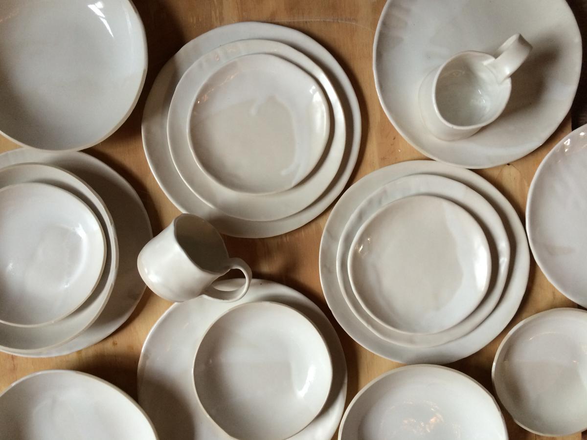 American Organic Modern Porcelain Ryman Dinner Plates Serveware For Sale