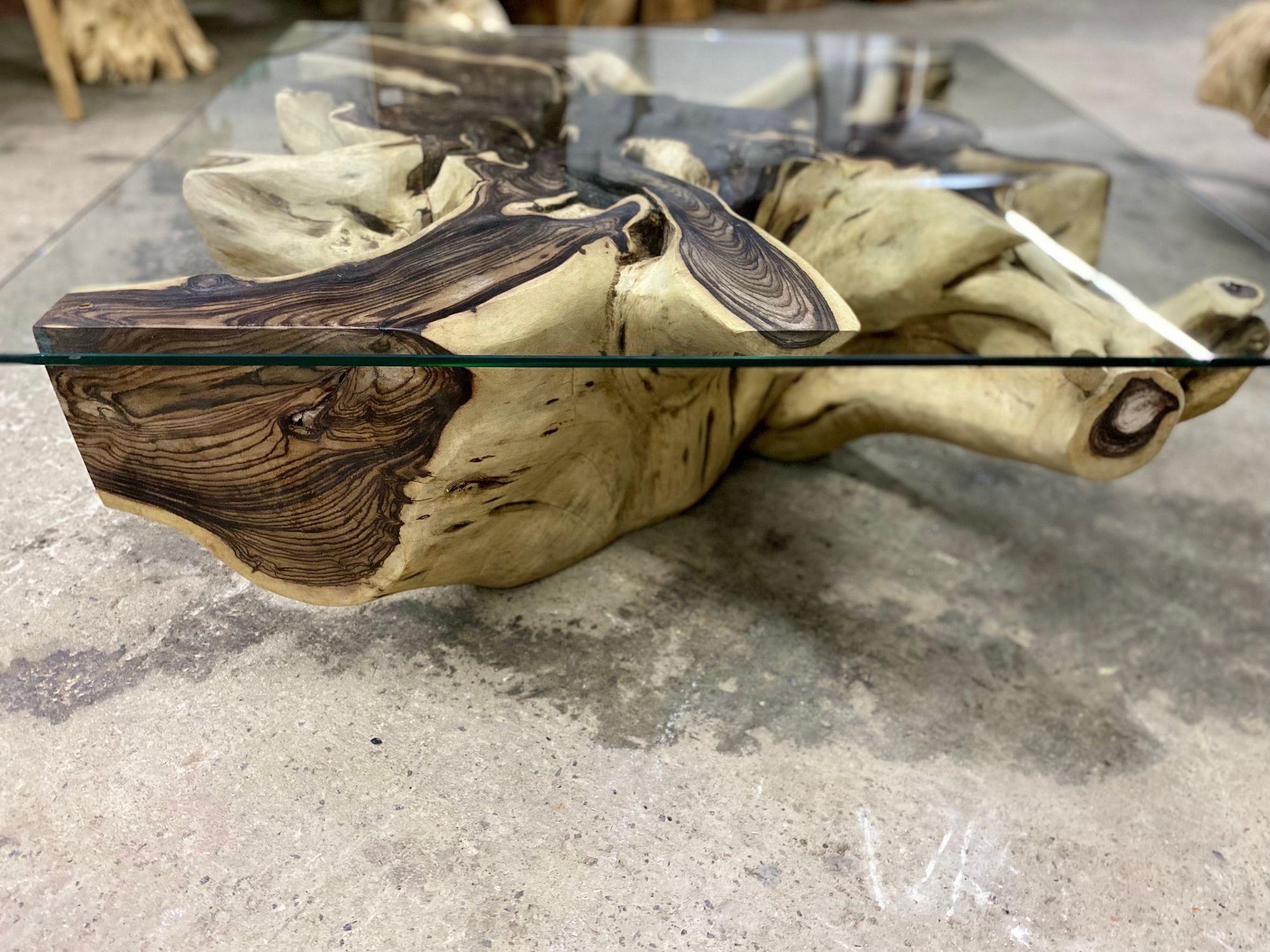 XXIe siècle et contemporain Table moderne organique avec plateau en verre de sécurité, bois Sonokeling, 2024 en vente