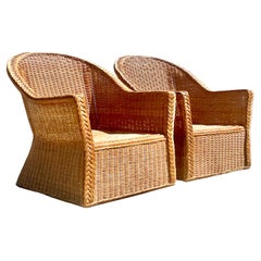 Organic Modern Sarah Bartholomew Cape Collection Chatham Lounge Chairs, une paire