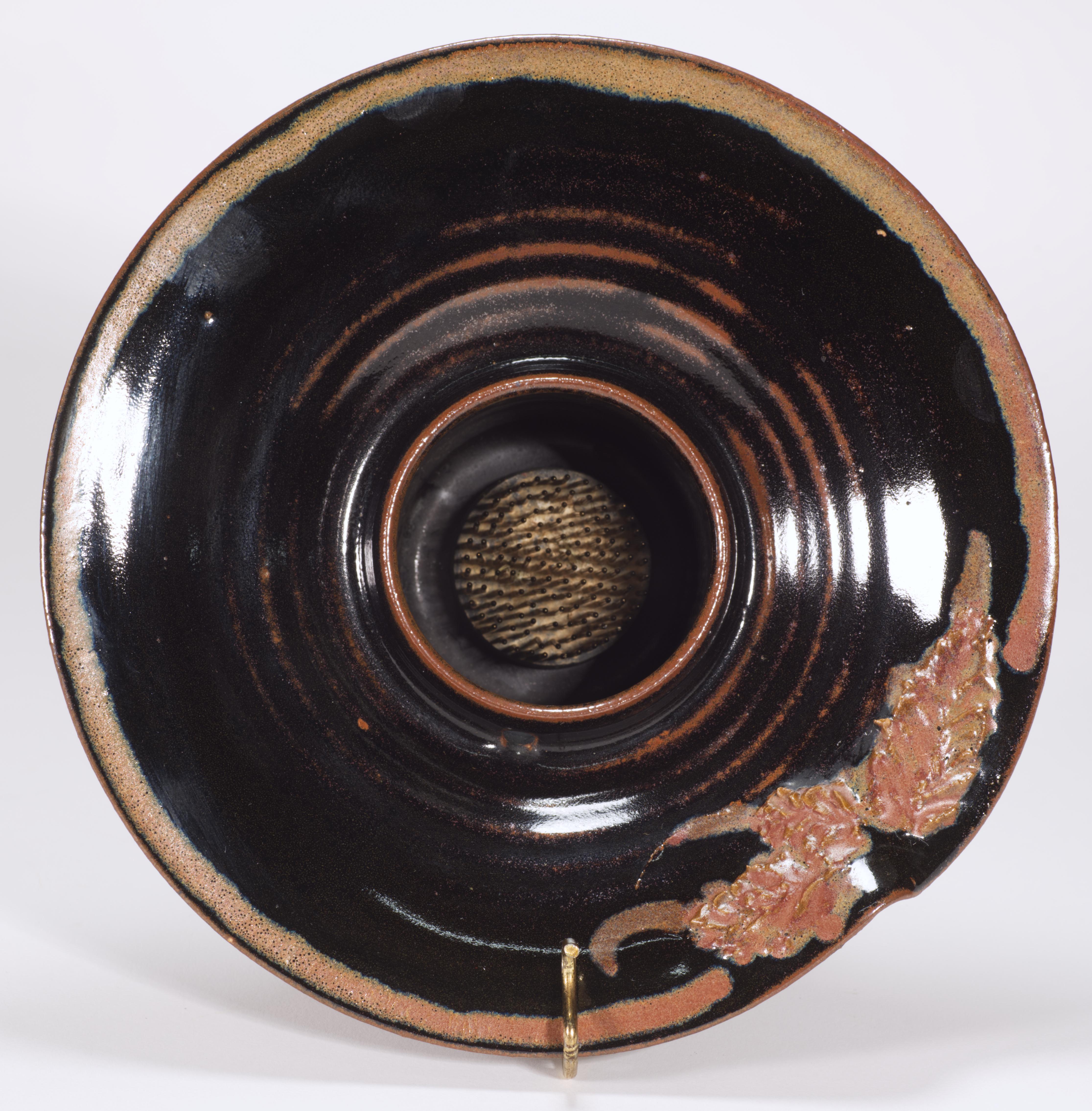 Skulpturale Ikebana-Vase der Organischen Moderne, Grüne Studio Pottery (21. Jahrhundert und zeitgenössisch) im Angebot