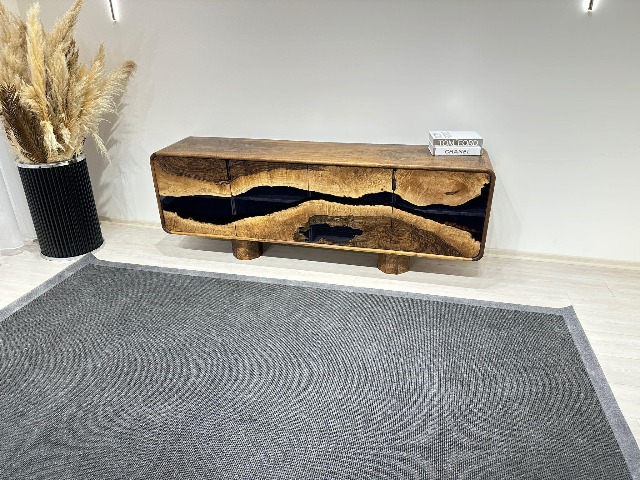 Handgefertigtes Sideboard aus Schwarznussholz - Sideboard aus Epoxidharz - Individuelles Epoxidharzkabinett (Türkisch) im Angebot