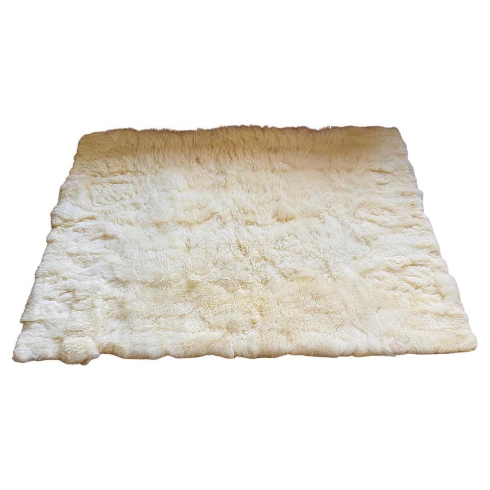 Lamb Rug Mongolian Fur Sheepskin Rug Latte 100x170cm For Sale at 1stDibs