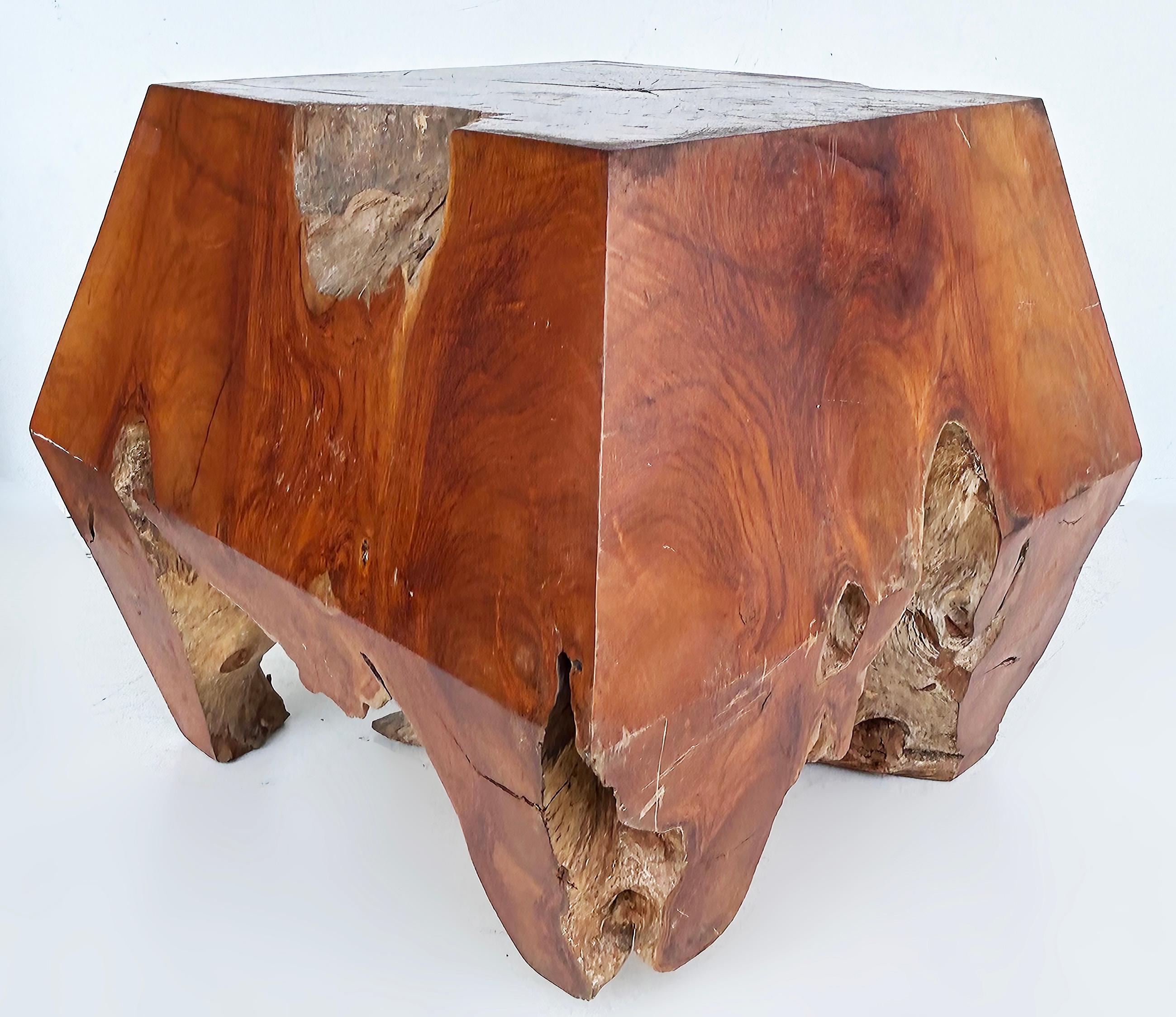 20ième siècle Table à boissons d'appoint en teck Organic Modernity Studio, usée par les intempéries en vente