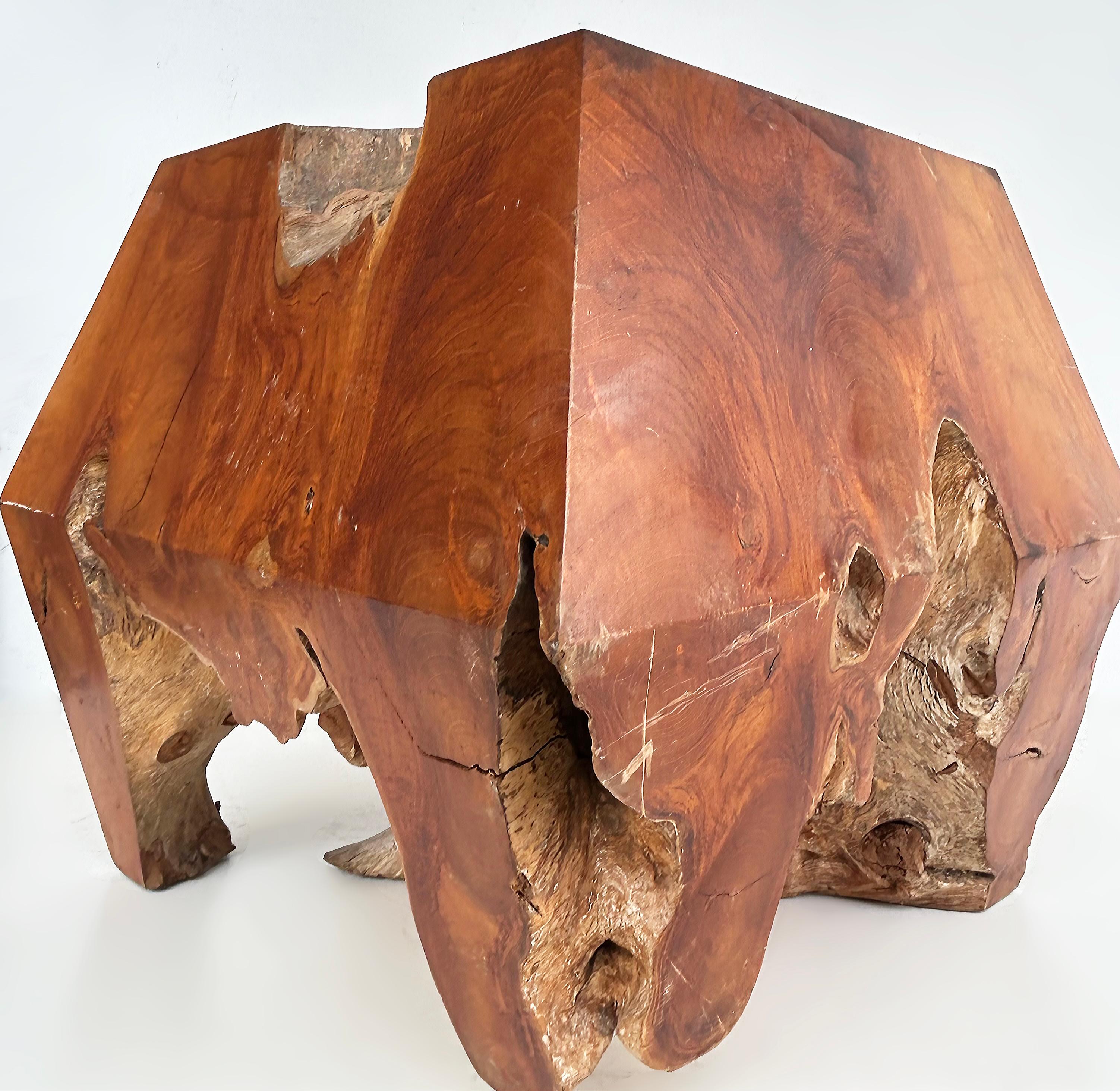 Teck Table à boissons d'appoint en teck Organic Modernity Studio, usée par les intempéries en vente
