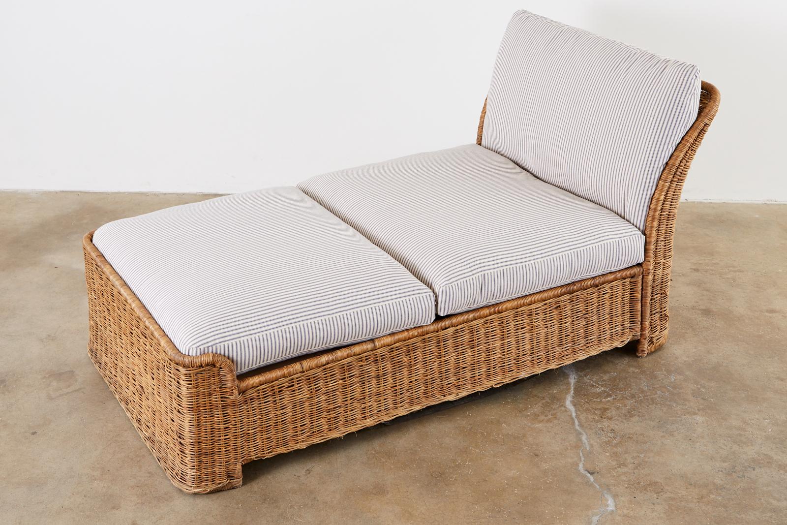 Metal Organic Modern Style Wicker Daybed or Chaise Lounge