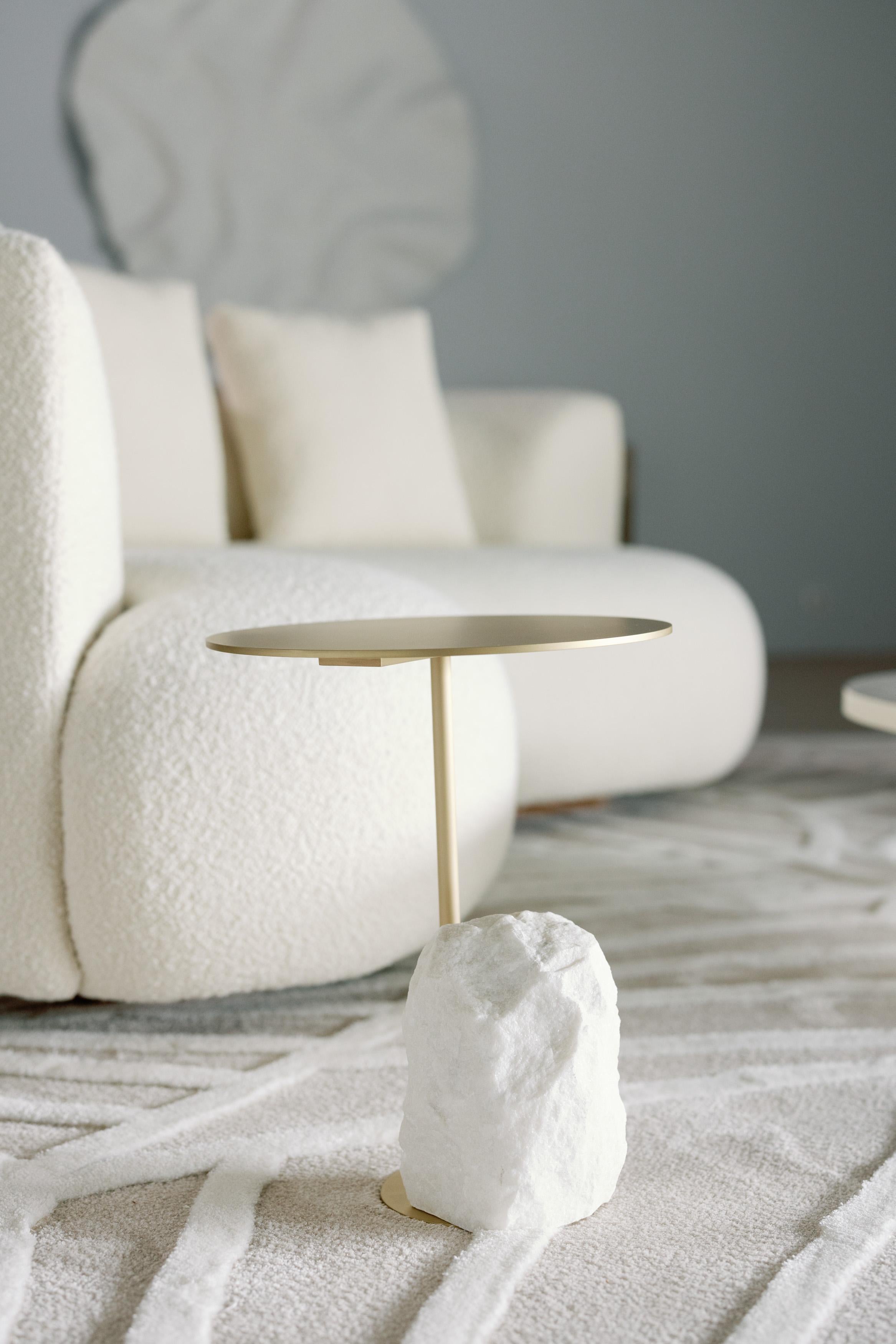 Sofá curvo moderno gemelo orgánico, DEDAR Boucle, hecho a mano Portugal by Greenapple en Nuevo estado para la venta en Lisboa, PT